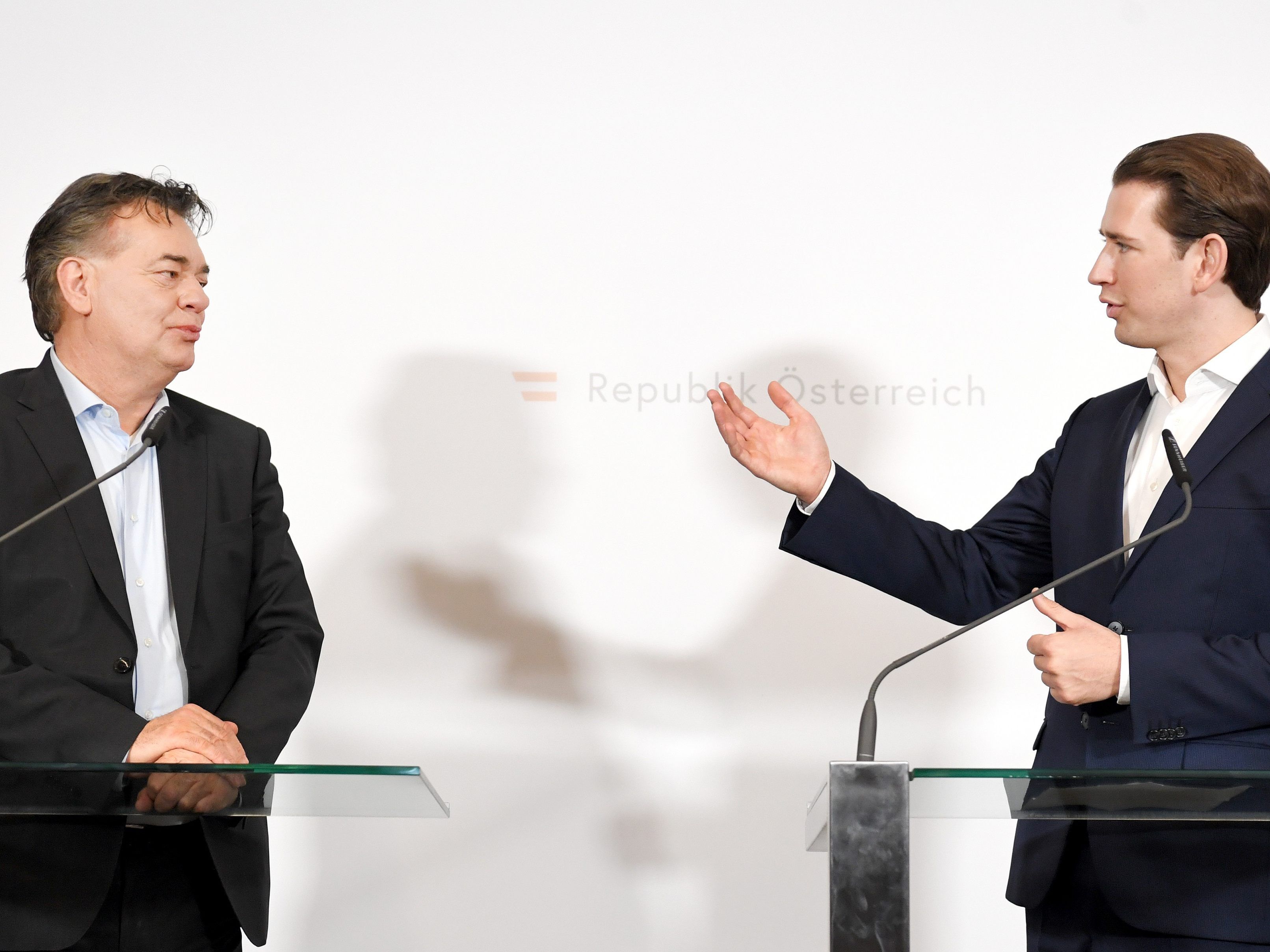 Werner Kogler und Sebastian Kurz. Werner Kogler und Sebastian Kurz.