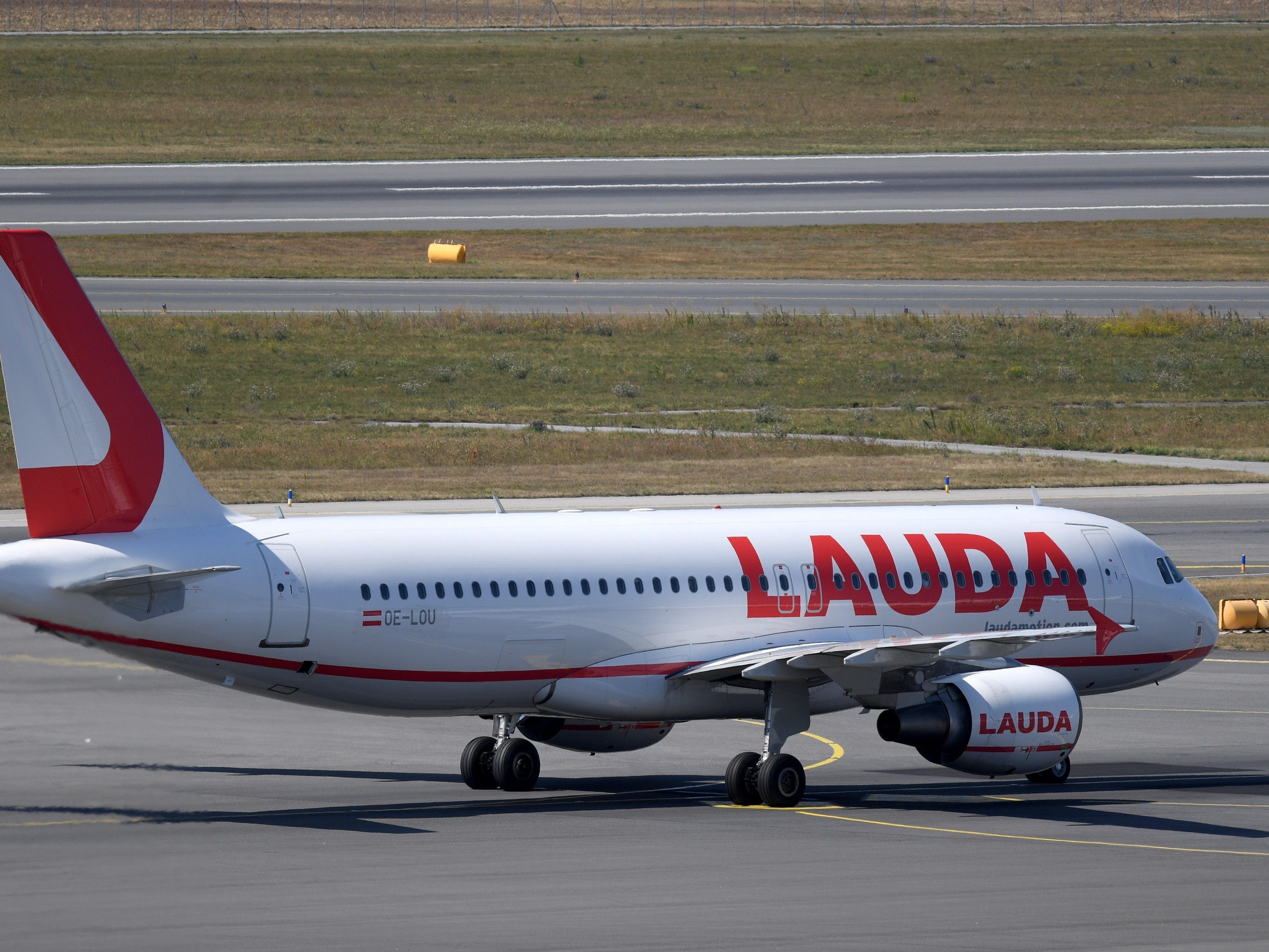 Der Lauda-Flieger hatte durch den Blitzeinschlag auf dem Rückflug nach Wien erhebliche Verspätung.
