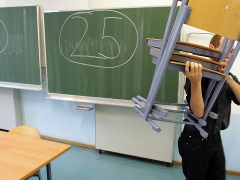 Die Wiener Schule, an der das "Flüchtlings-Rollenspiel" stattfand, steht auch weiter hinter dem Projekt. Die Wiener Schule, an der das "Flüchtlings-Rollenspiel" stattfand, steht auch weiter hinter dem Projekt.