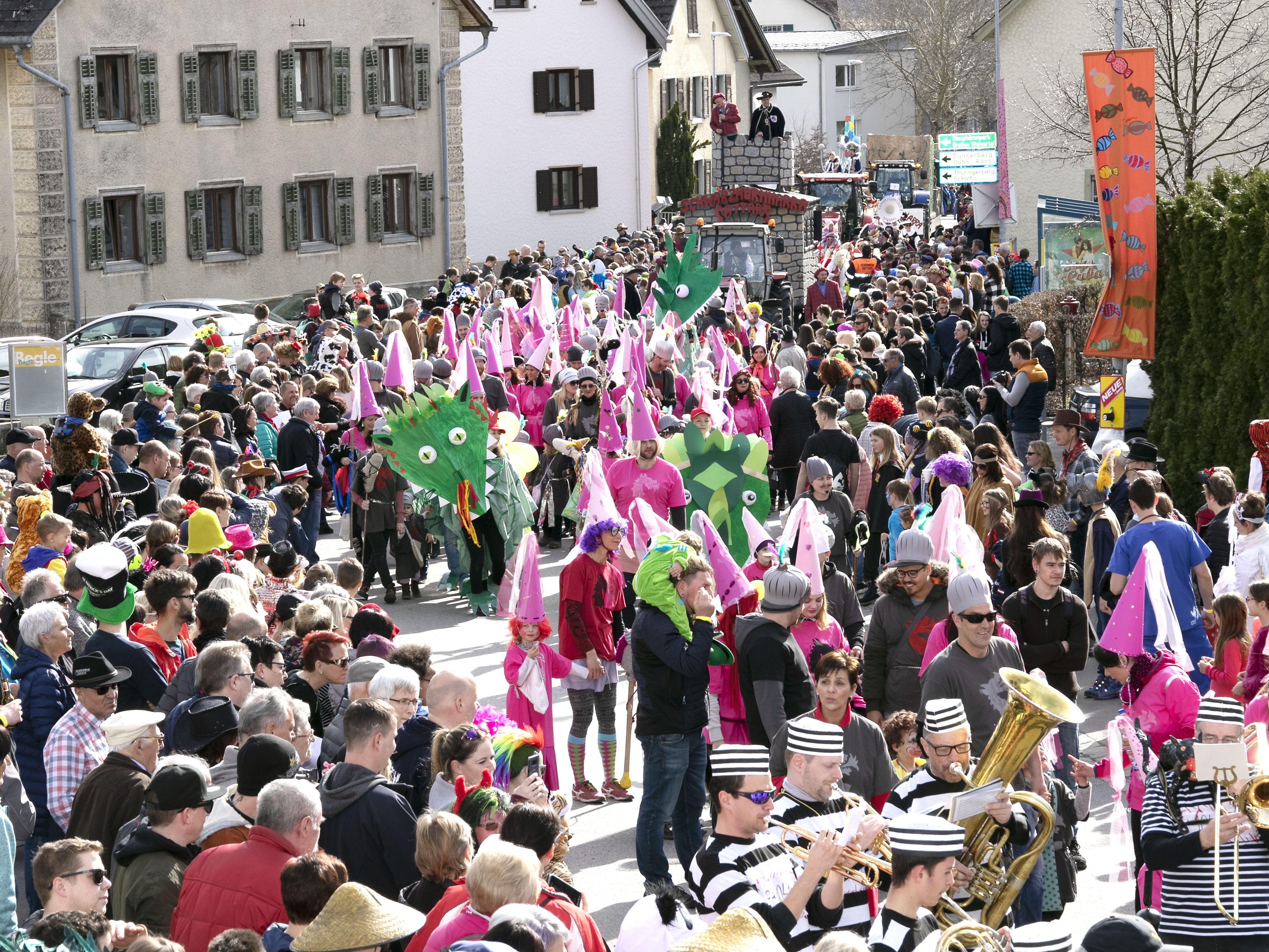 Ab kommenden Sonntag regieren die Narren Satteins Ab kommenden Sonntag regieren die Narren Satteins