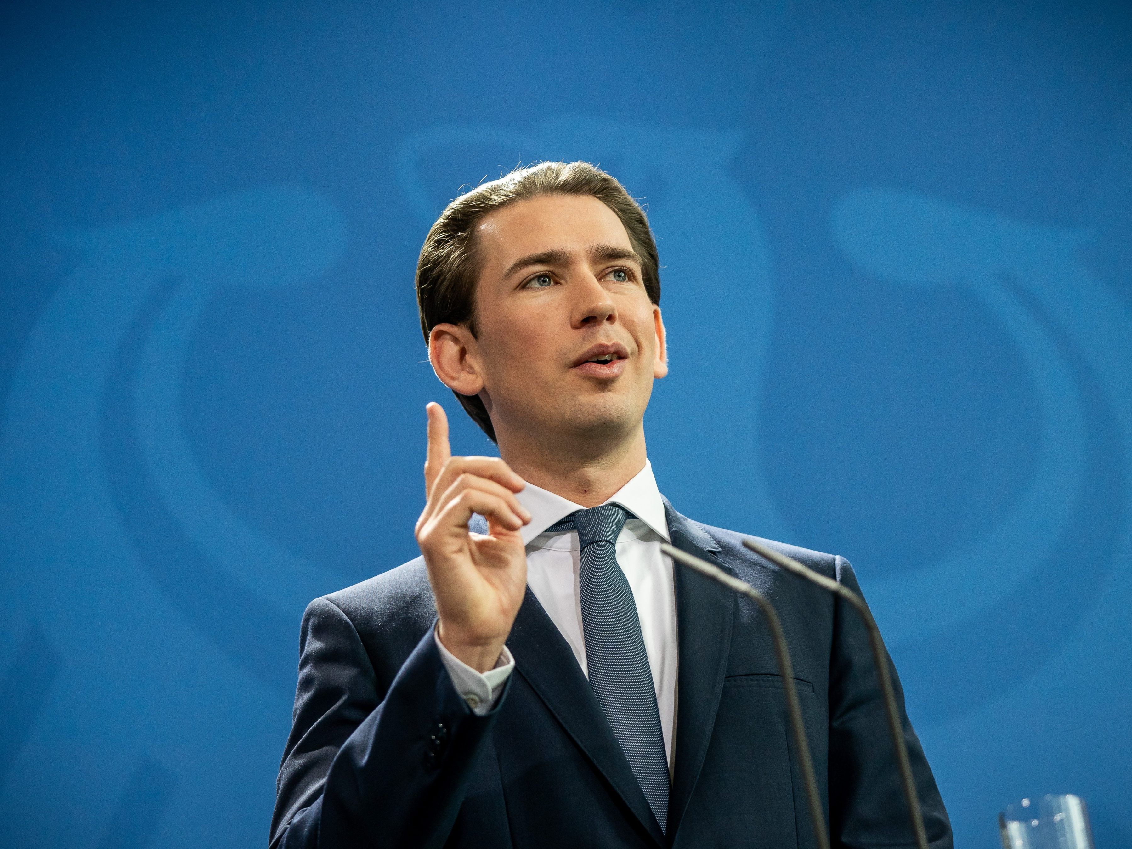 Kanzler Kurz will sich nach seiner Justiz-Kritik beim "Runden Tisch" aussprechen.