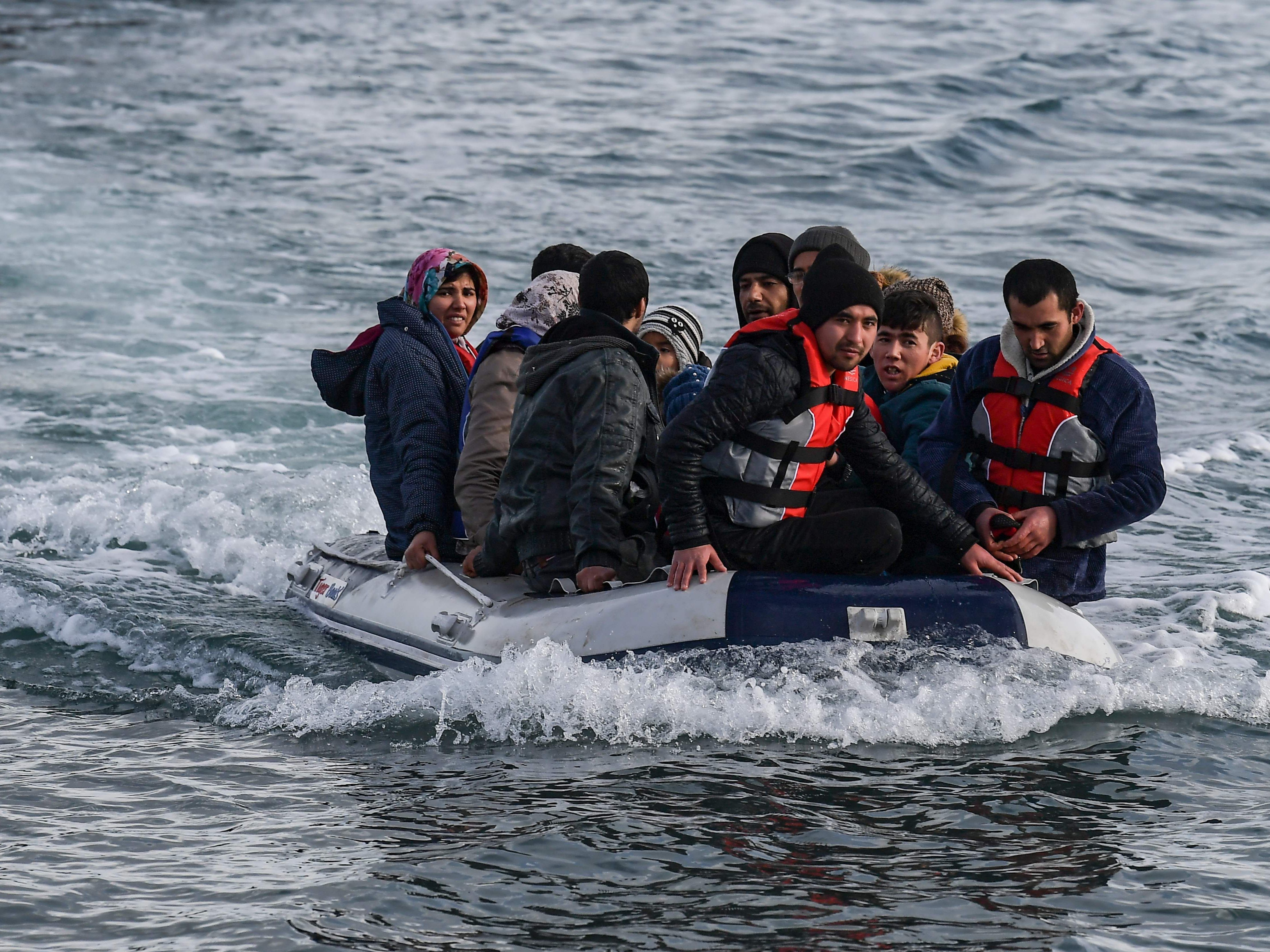 Flüchtlinge kommen an in Griechenland an. Flüchtlinge kommen an in Griechenland an.