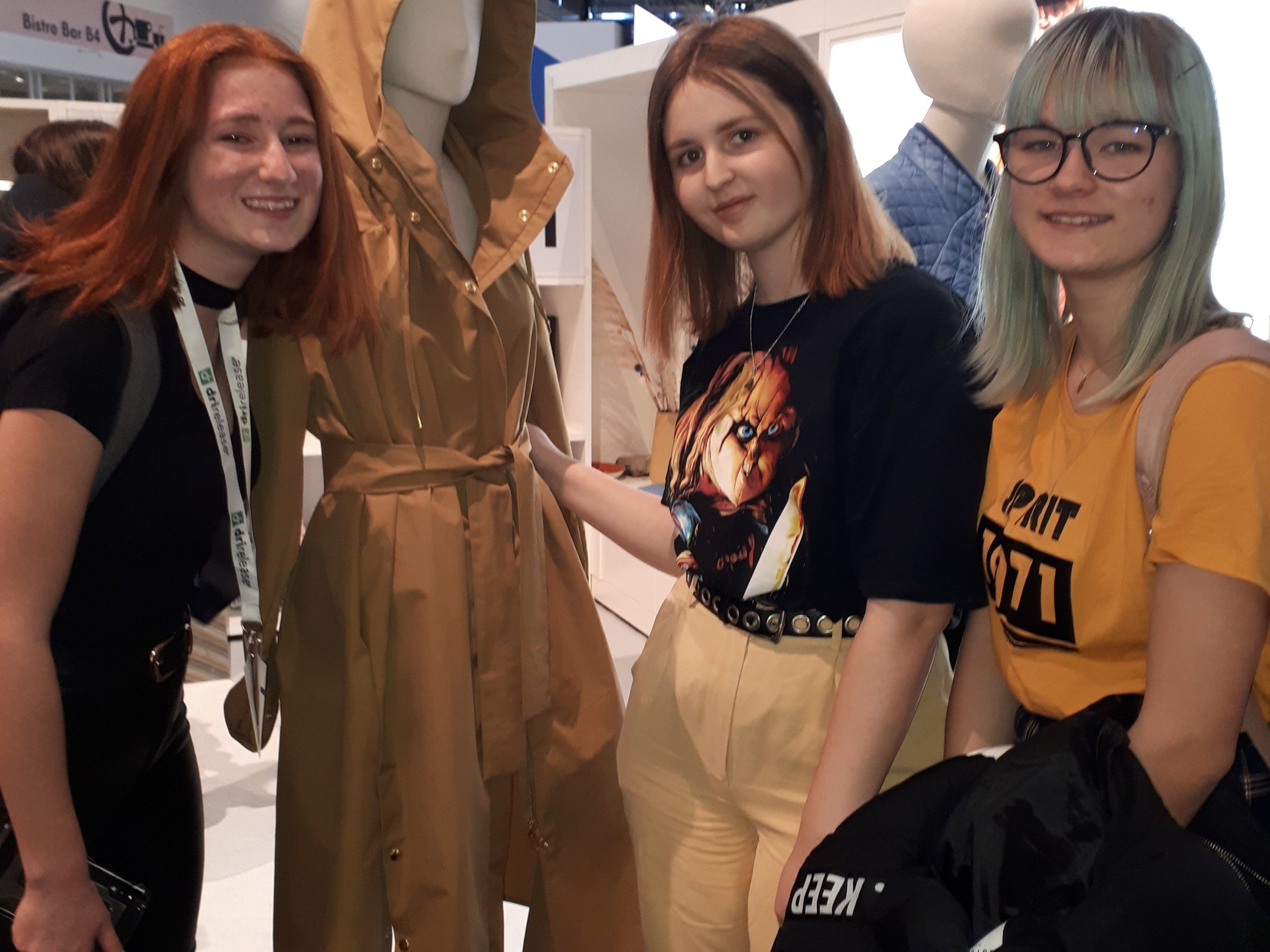Die Schülerinnen und Schüler der HTL Dornbirn erlebten einen äußerst spannenden Tag auf der ISPO 2020. Die Schülerinnen und Schüler der HTL Dornbirn erlebten einen äußerst spannenden Tag auf der ISPO 2020.