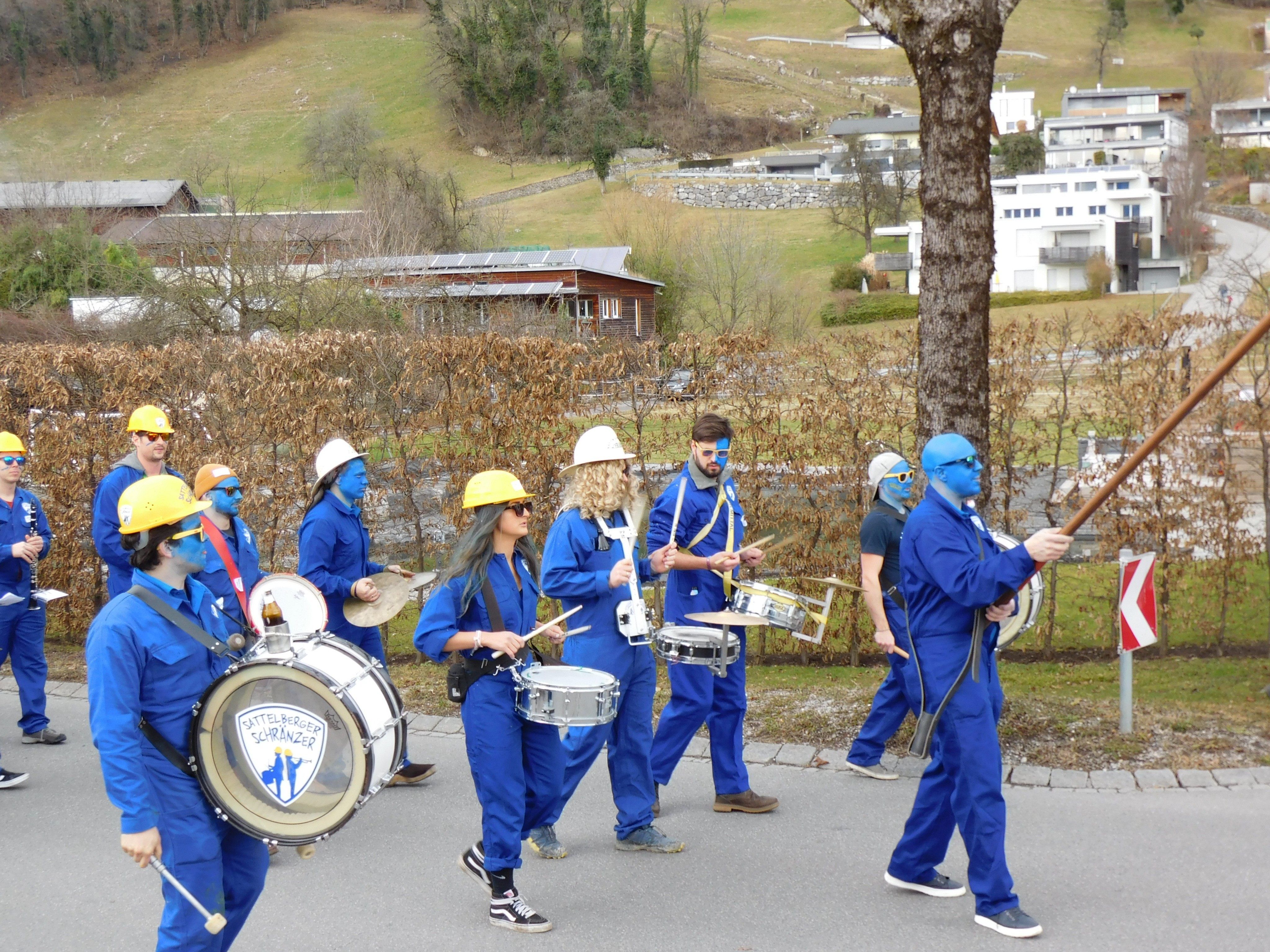 Gute Stimmung beim Sattelberger Kinderumzug