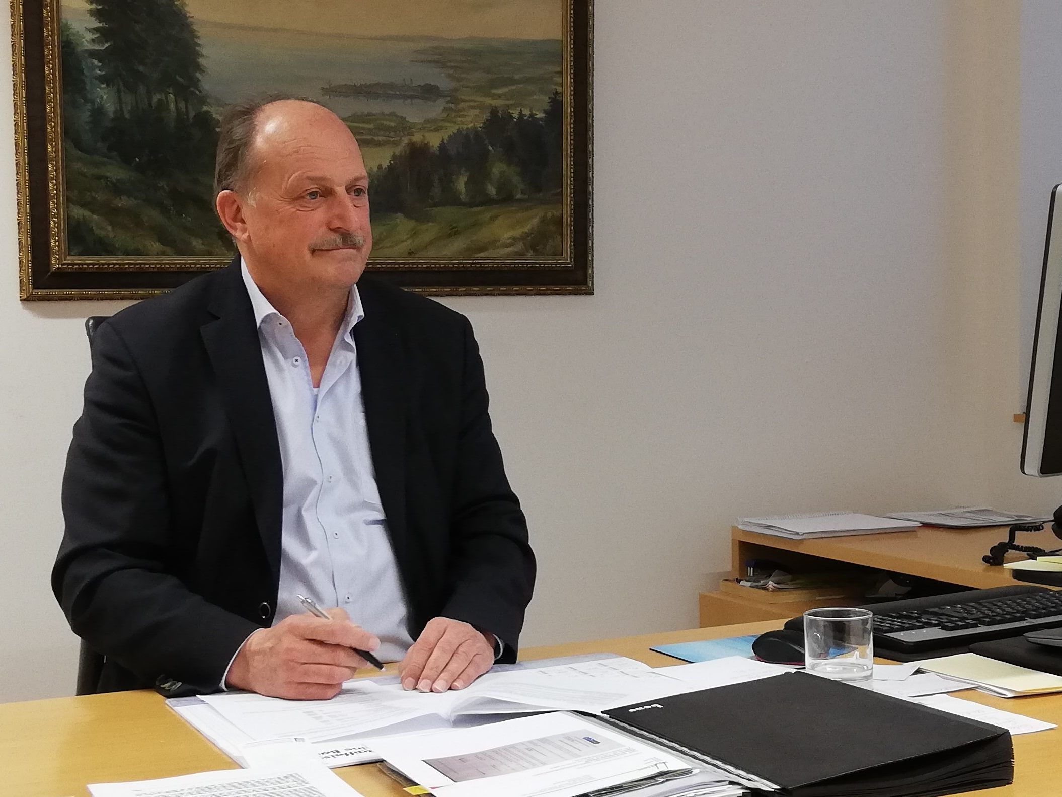 Bürgermeister legt 5 Jahres Plan vor Bürgermeister legt 5 Jahres Plan vor