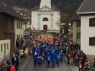 Satteins war am Faschingssonntag wieder einmal die Narrenhochburg in Satteins Satteins war am Faschingssonntag wieder einmal die Narrenhochburg in Satteins
