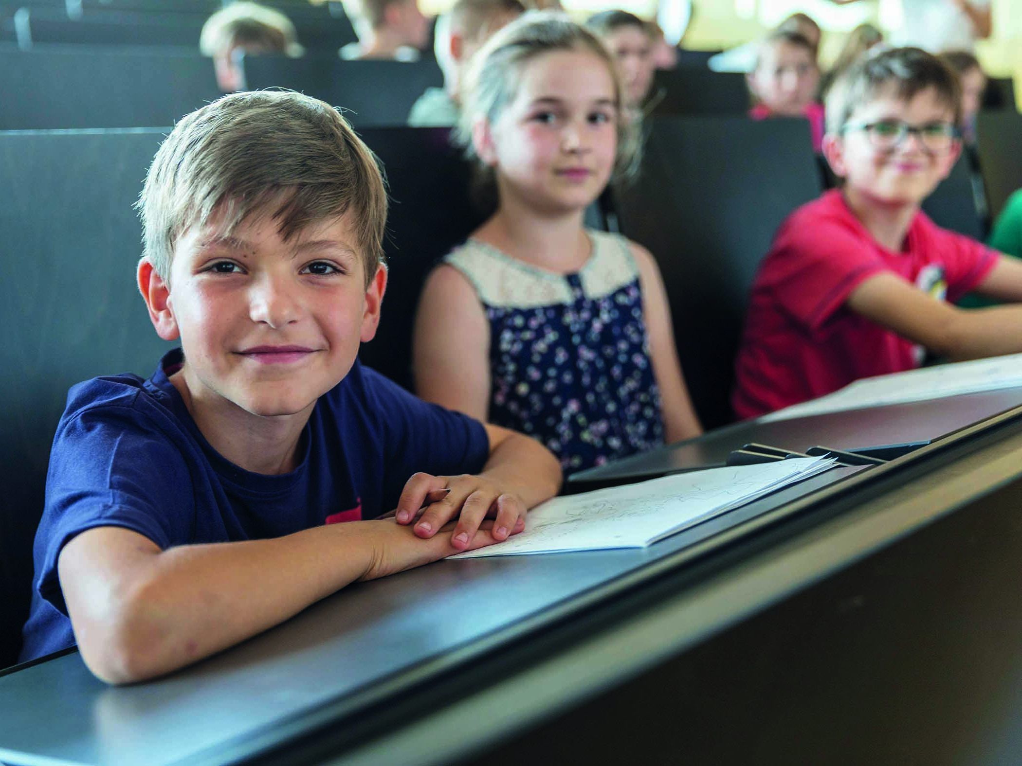 Bei der Kinderuni können sich Kinder, wie richtige Studierende fühlen.