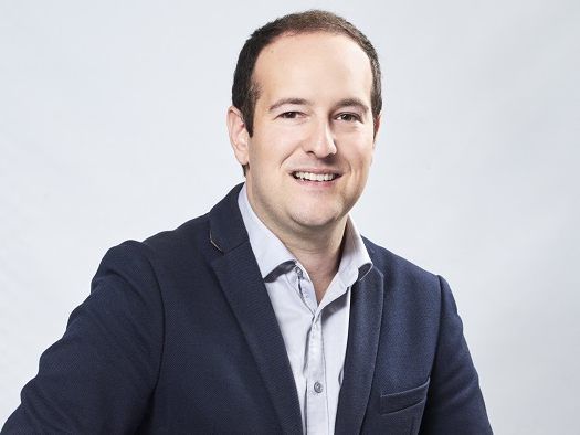 NEOS Spitzenkandidat ist Start-up-Unternehmer Claudio Errico NEOS Spitzenkandidat ist Start-up-Unternehmer Claudio Errico