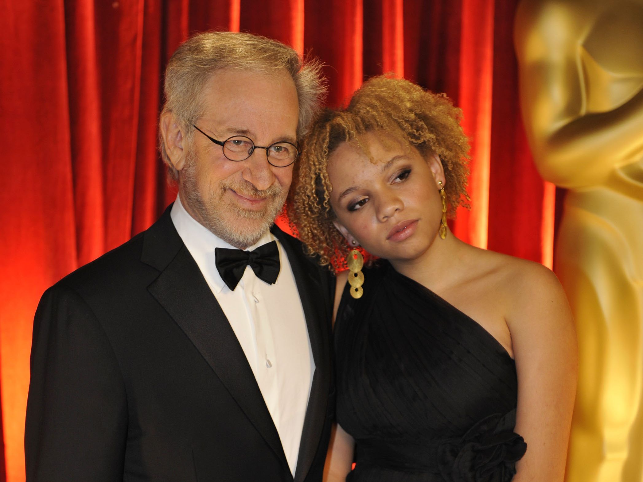 Steven Spielberg und seine Tochter bei der Oscarverleihung 2009.