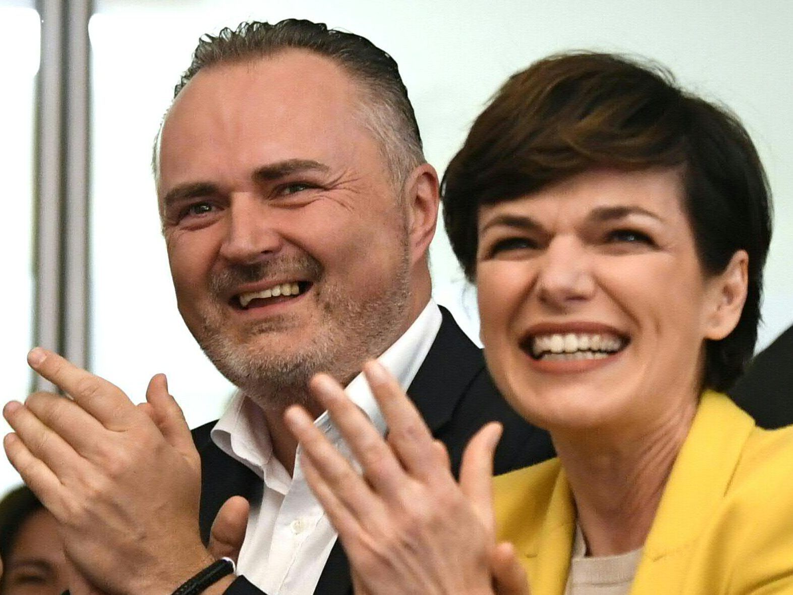 Die SPÖ lädt zum "Roten Foyer" ein. Die SPÖ lädt zum "Roten Foyer" ein.