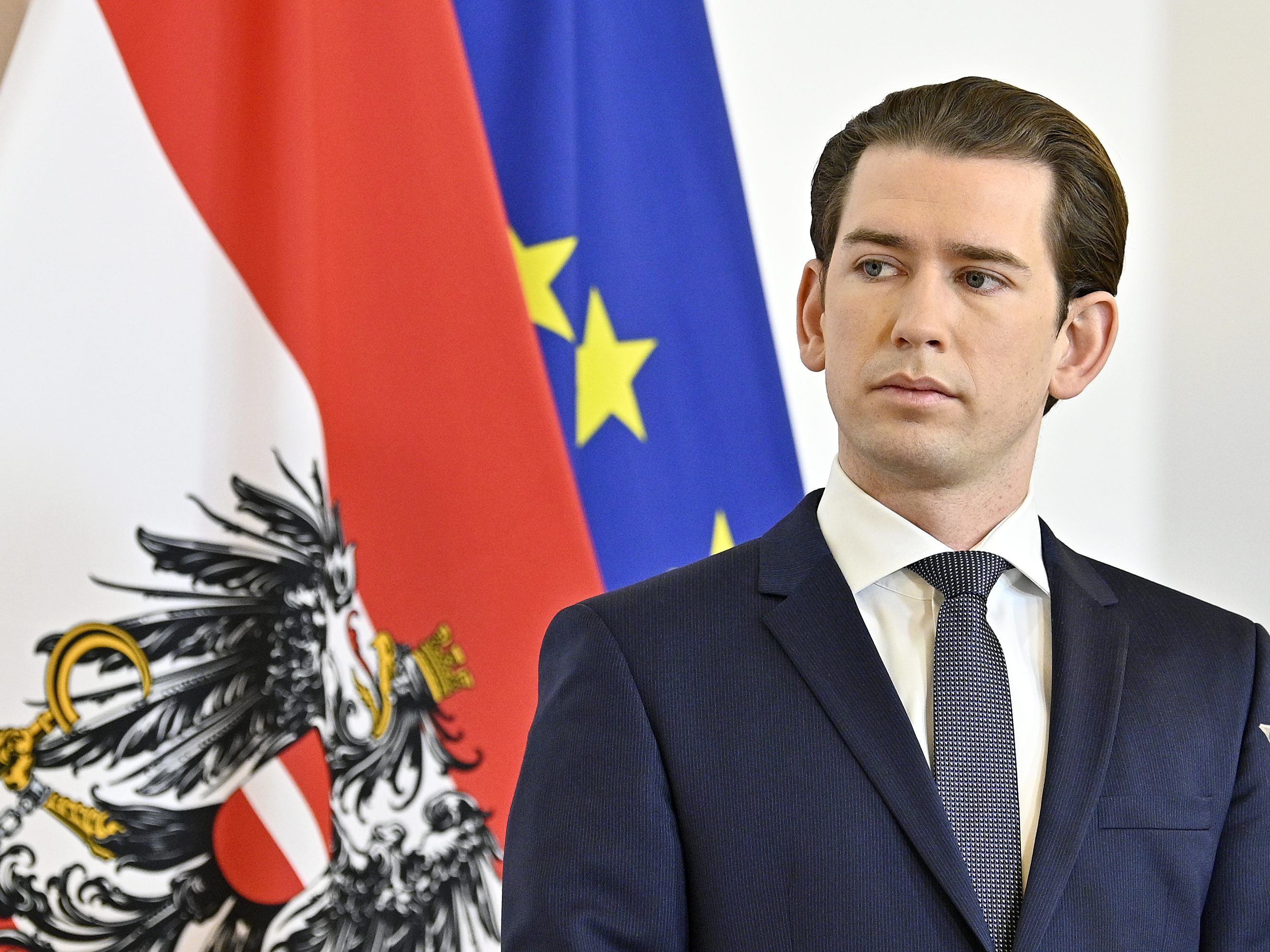 Sebastian Kurz deutet an, dass die Schulen noch länger geschlossen bleiben könnten.