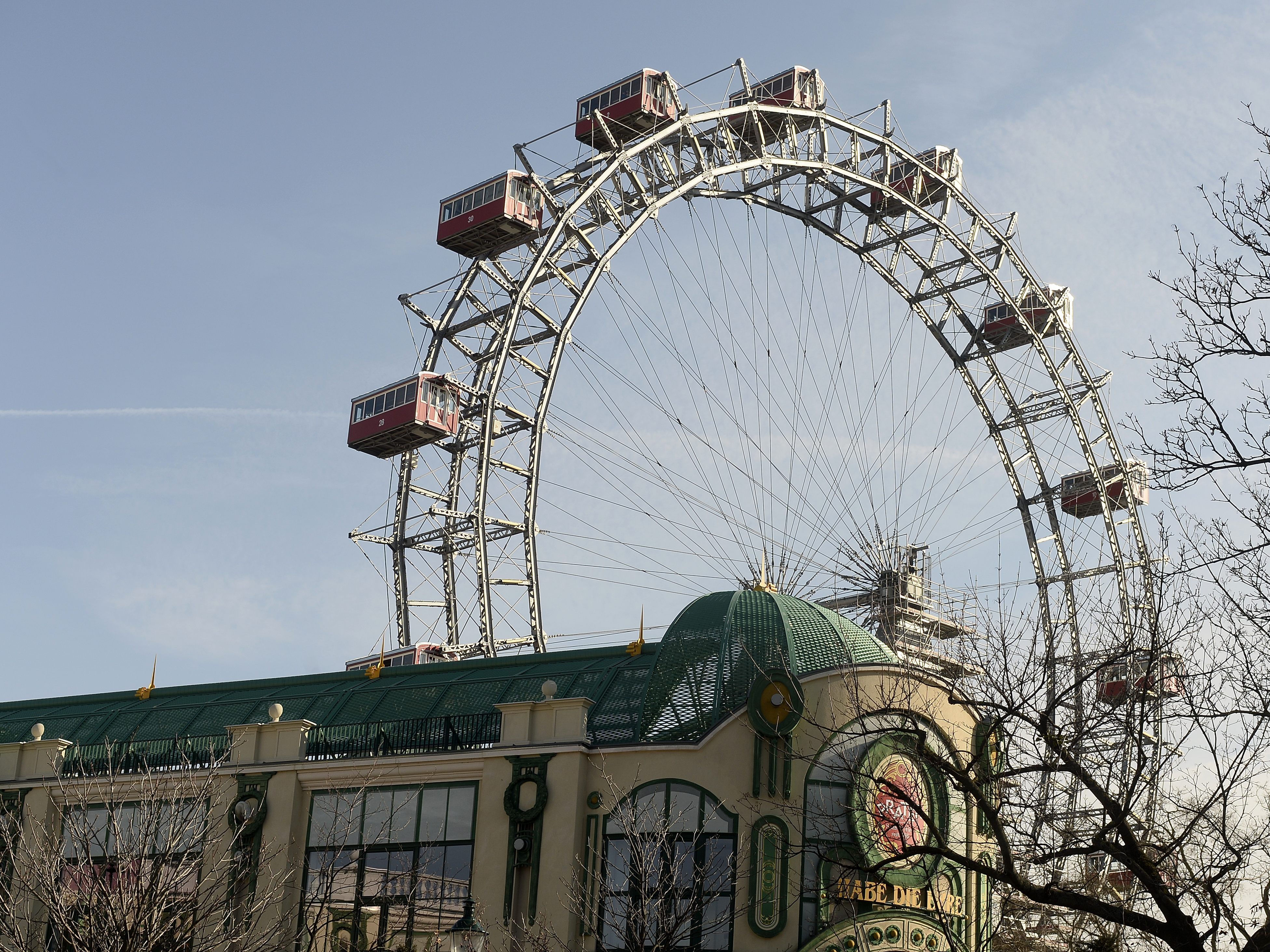 Der Wiener Prater hat ab sofort geschlossen. Der Wiener Prater hat ab sofort geschlossen.