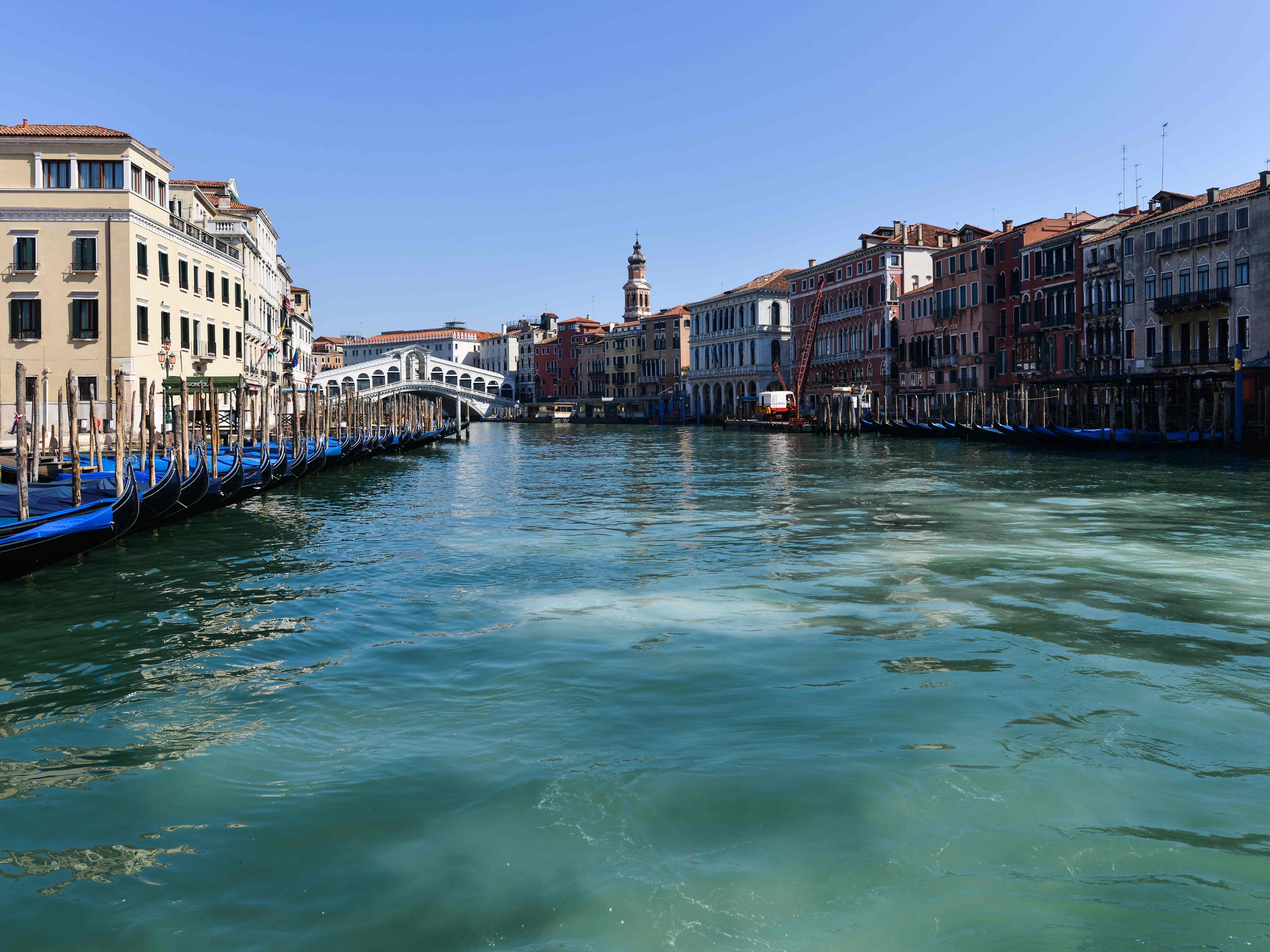 Klares Wasser in Venedig