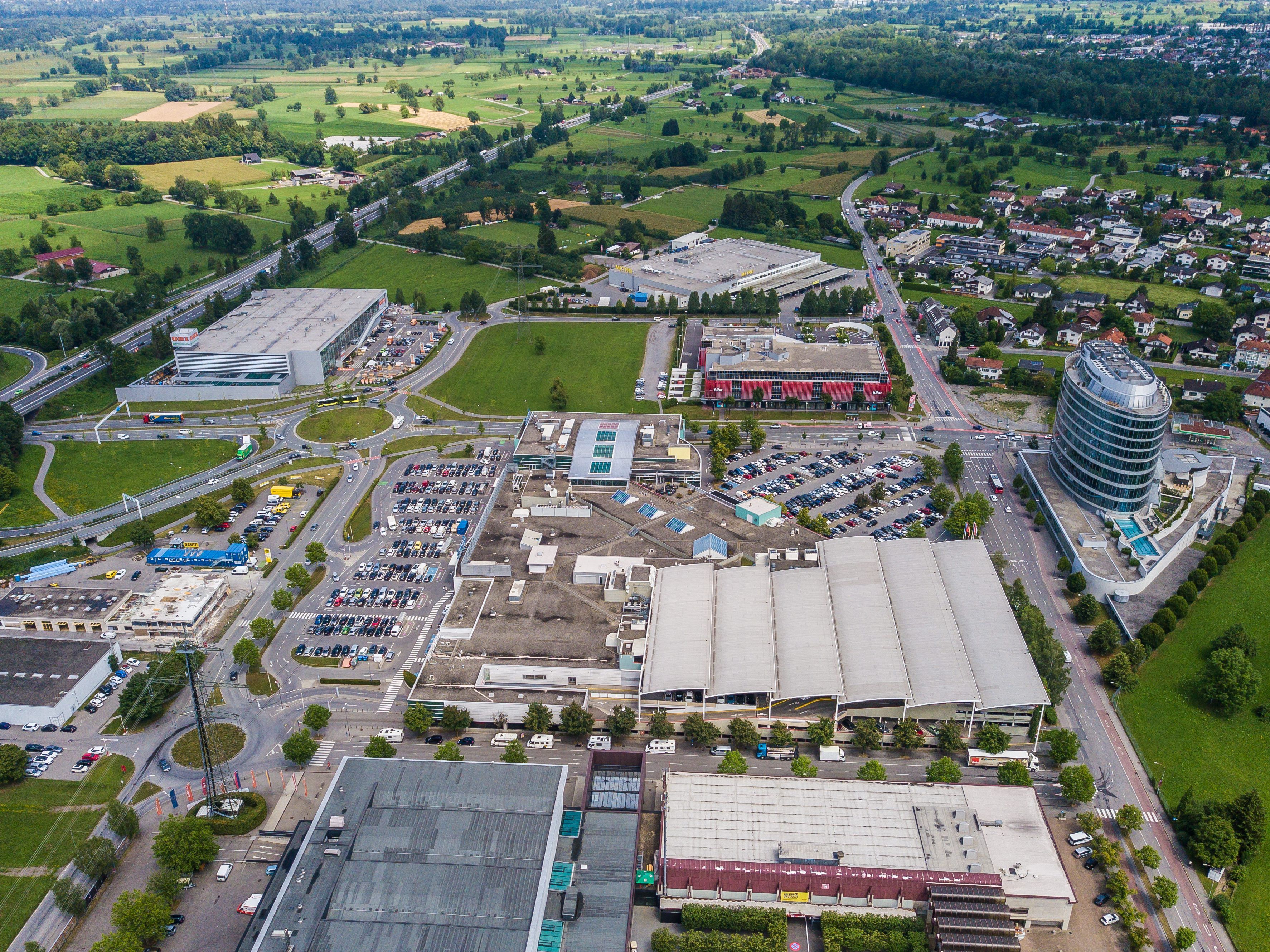 Welche Geschäfte im Messepark offen haben und welche nicht.