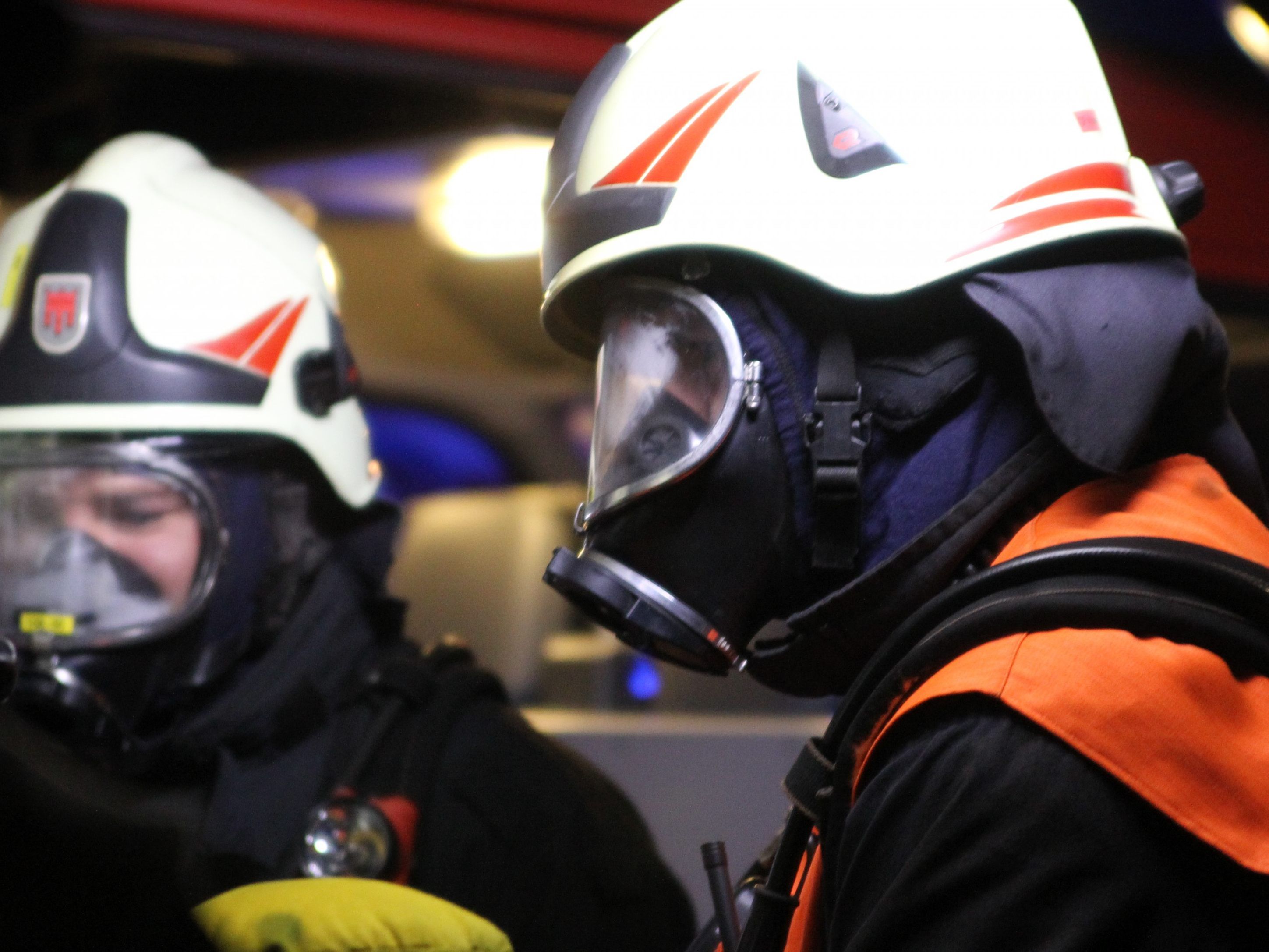 Die Feuerwehr konnte den Brand in kürzester Zeit löschen. Die Feuerwehr konnte den Brand in kürzester Zeit löschen.
