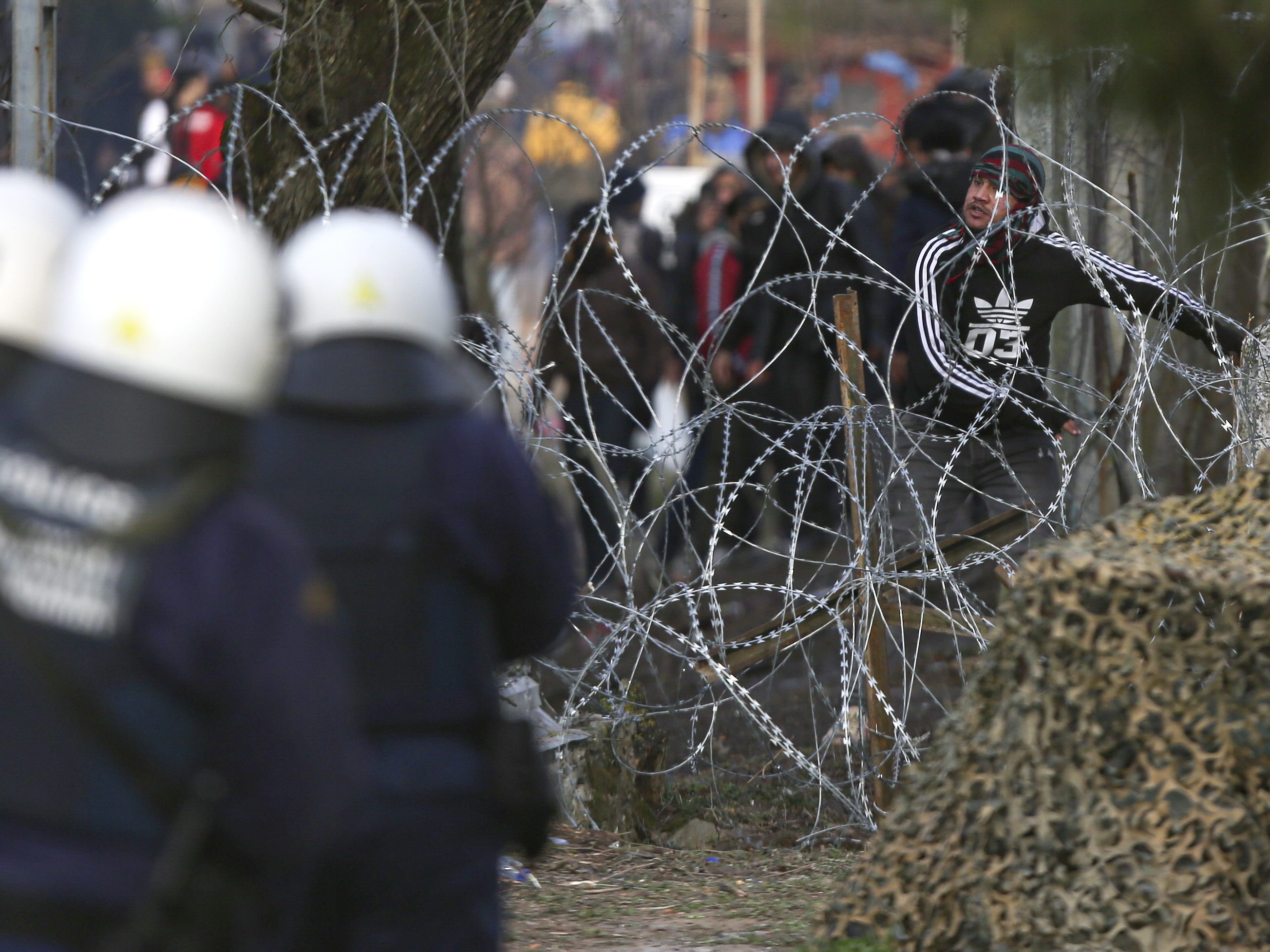 Die Situation an der griechisch-türkischen Grenze wird immer ernster. Die Situation an der griechisch-türkischen Grenze wird immer ernster.