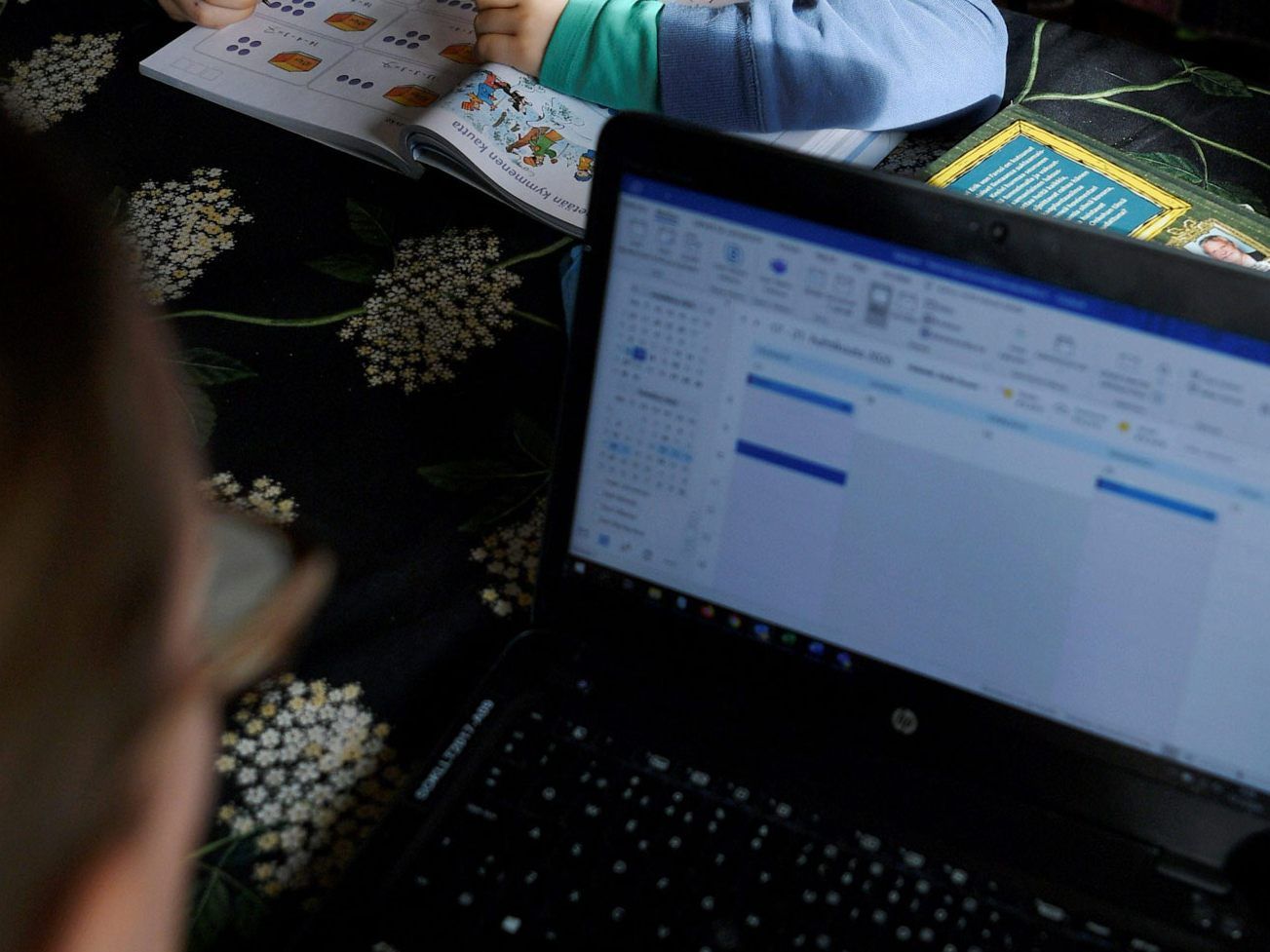 Besonders wichtig im Homeoffice: ein gut ausgestatteter Arbeitsplatz.