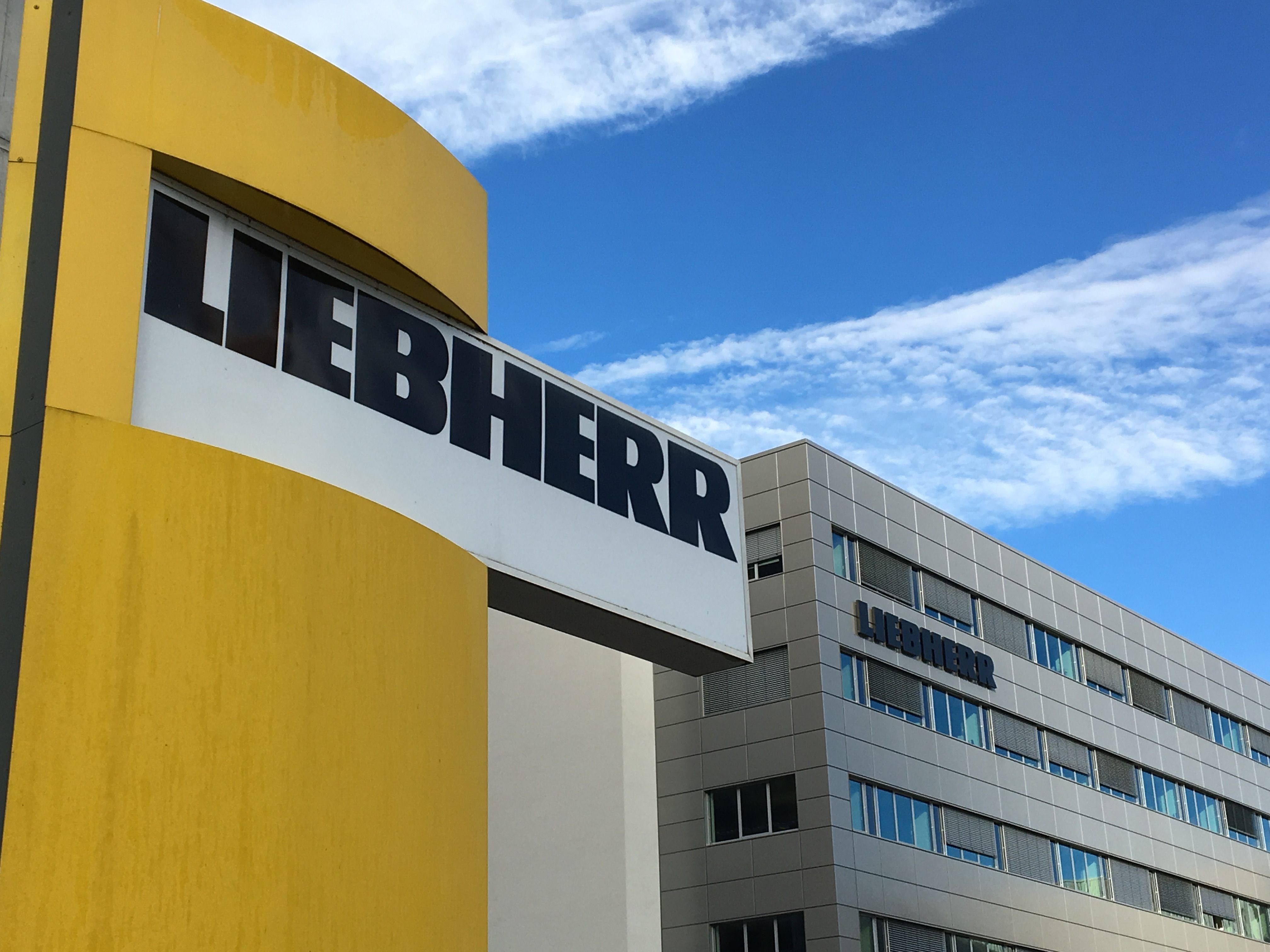 Liebherr meldete Kurzarbeit an und macht eine Betriebsunterbrechung. Liebherr meldete Kurzarbeit an und macht eine Betriebsunterbrechung.