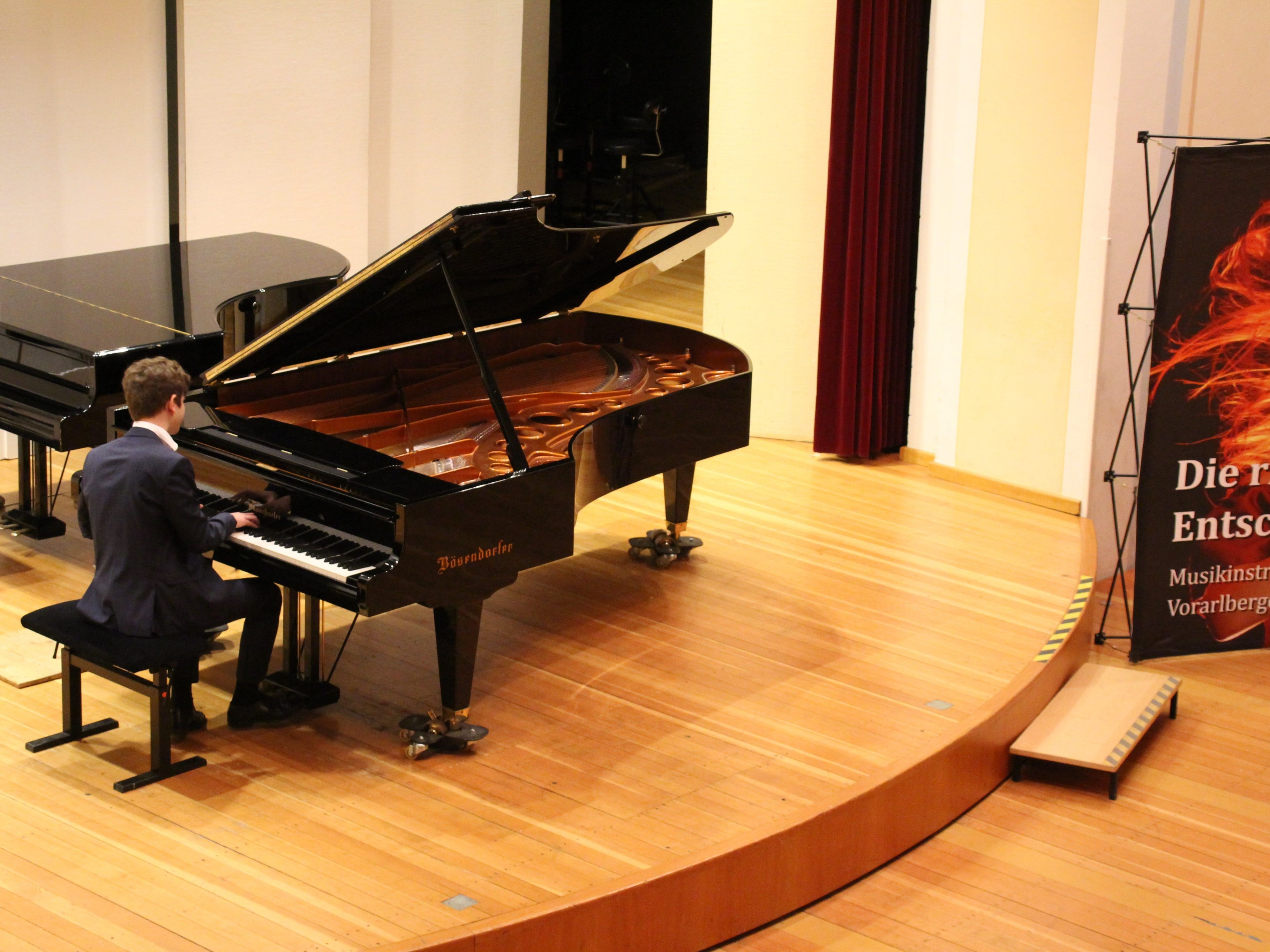 Große Virtuosität am Klavier bewies unter anderem David Mikic