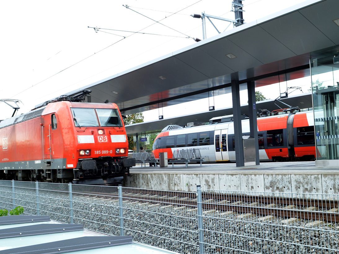 Einschränkungen für den Öffentlichen Verkehr gelten in Vorarlberg und über die Grenzen.