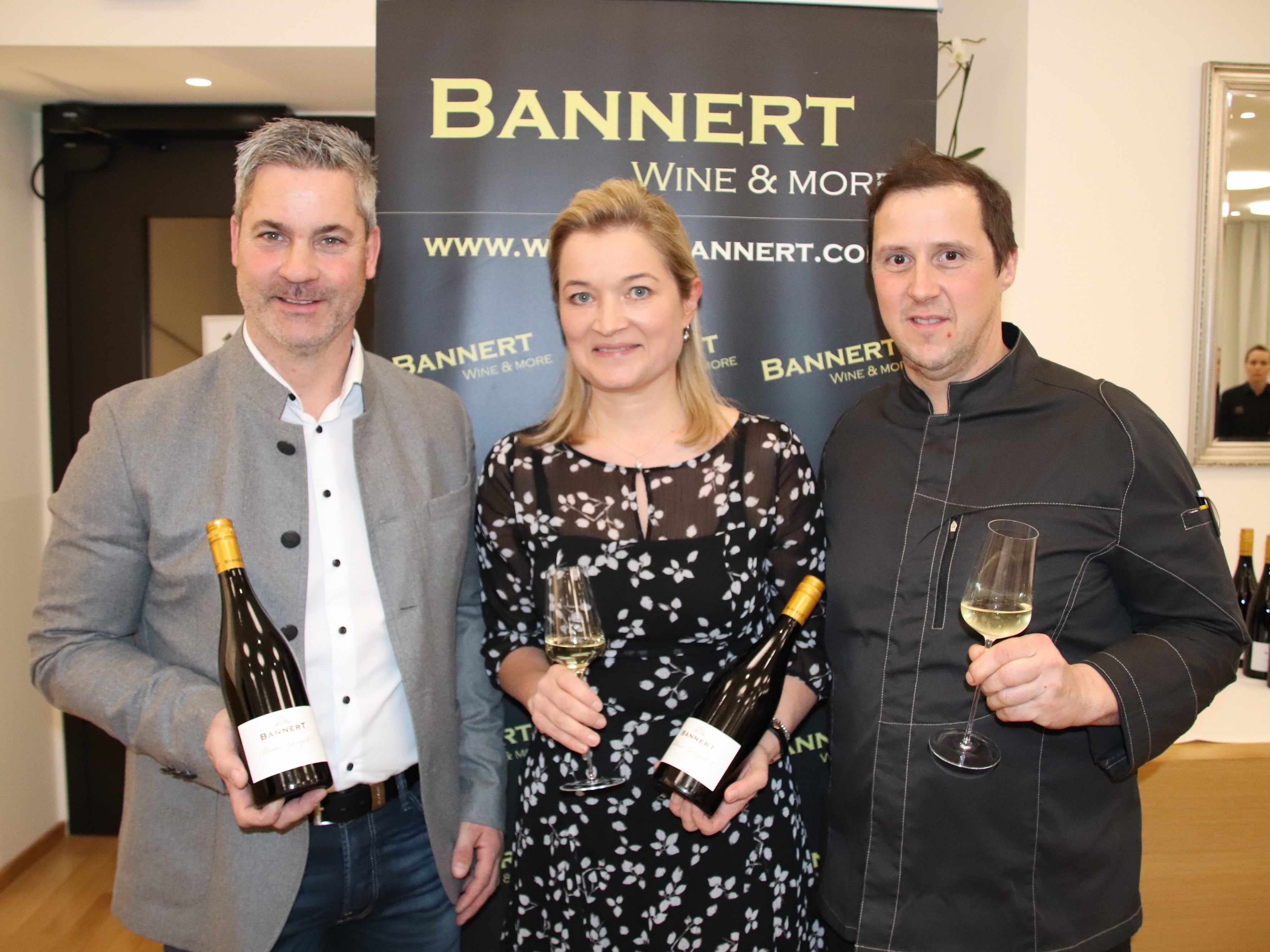 Winzer Manfred Bannert, Organisatorin Manuela Partel und Küchenchef Roland Schlacher. Winzer Manfred Bannert, Organisatorin Manuela Partel und Küchenchef Roland Schlacher.