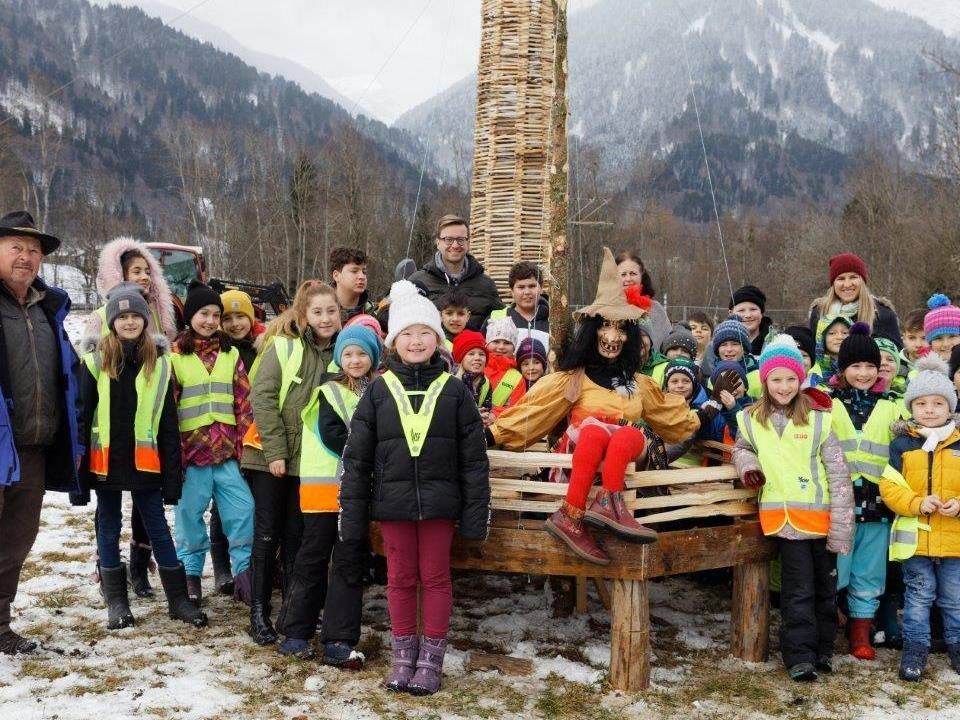 Volksschule Gantschier zu Besuch beim Funken Volksschule Gantschier zu Besuch beim Funken