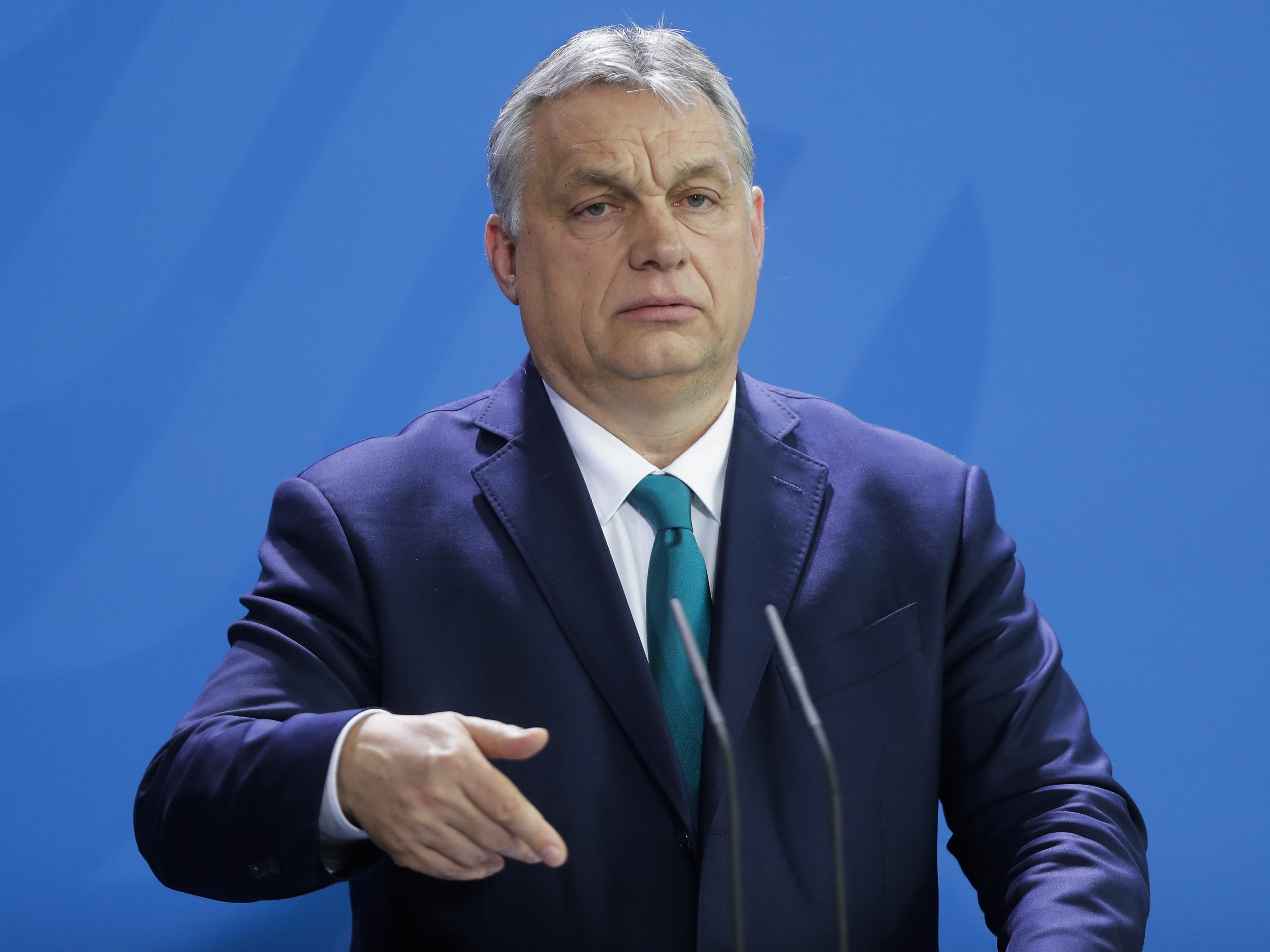 Die Regierung in Ungarn könnte das Parlament auf Eis legen.