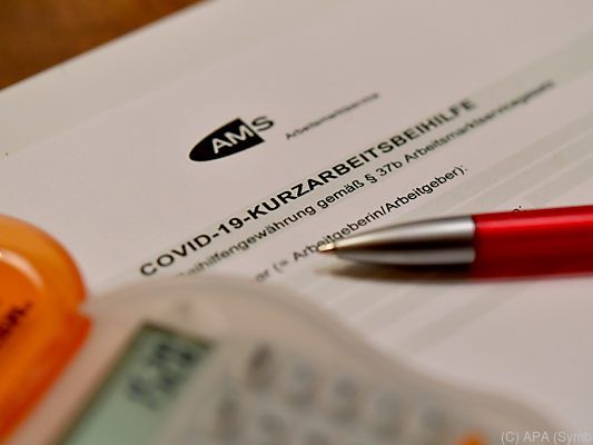 Der Antrags-Andrang ist weiterhin enorm Der Antrags-Andrang ist weiterhin enorm