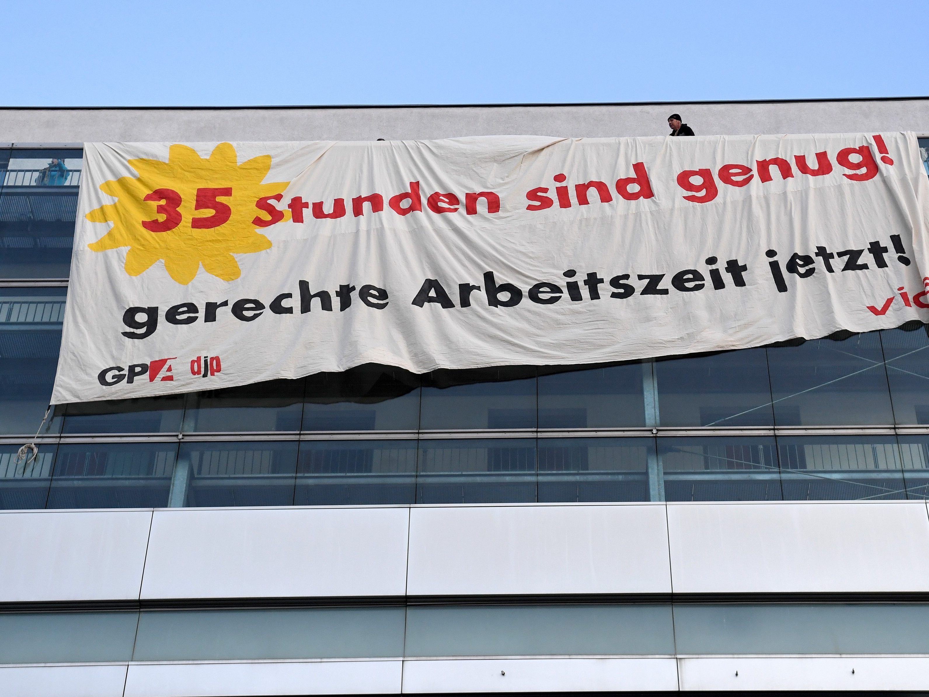 Es konnte eine Einigung erzielt werden. Es konnte eine Einigung erzielt werden.