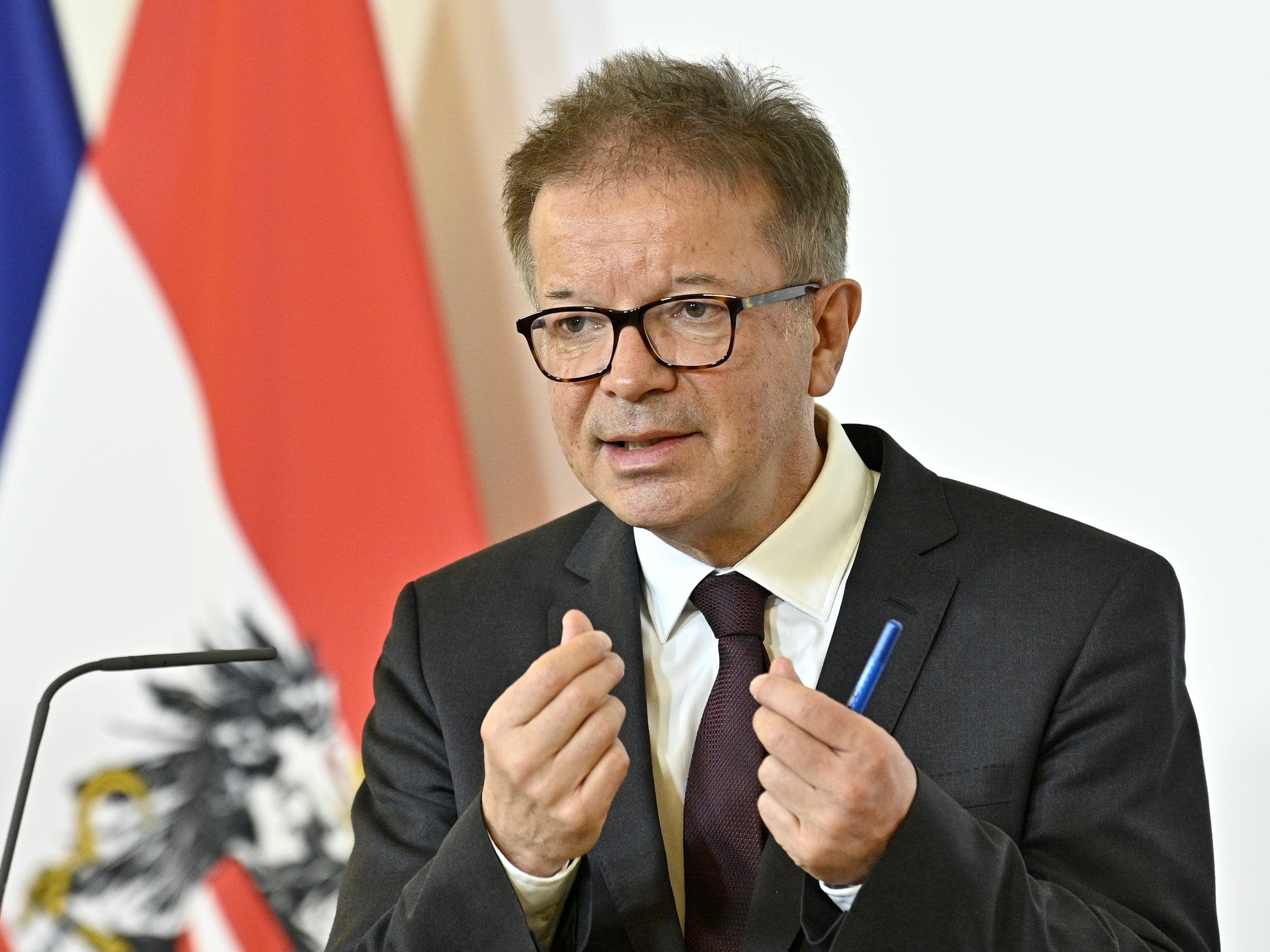 Gesundheitsminister Anschober bittet um Geduld in der Corona-Krise.