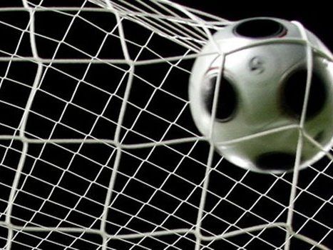 Es ginge darum, generell über die Entwicklungen im Fußball nachzudenken. Es ginge darum, generell über die Entwicklungen im Fußball nachzudenken.