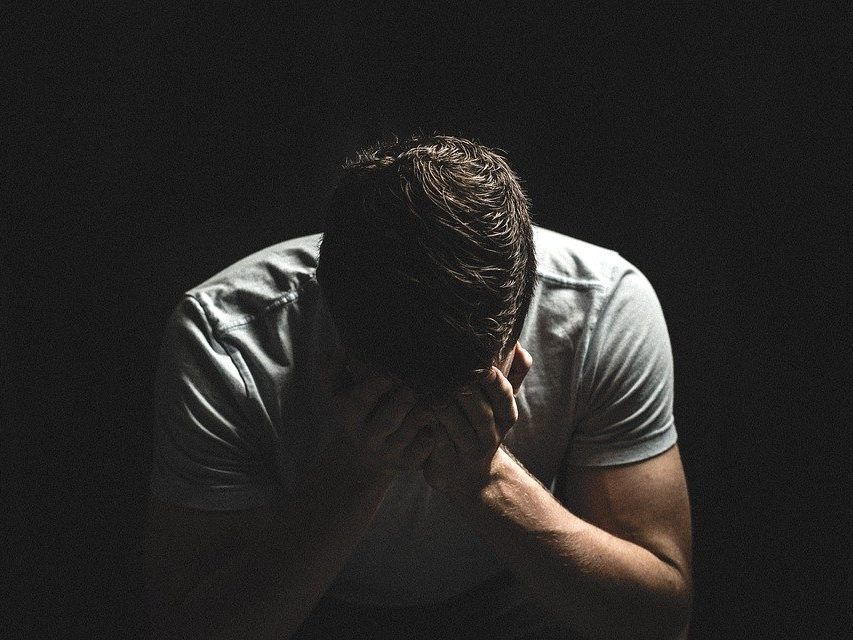 Wer sich durch die Corona-Krise schwer belastet fühlt, bekommt bald besondere psychotherapeutische Unterstützung. Wer sich durch die Corona-Krise schwer belastet fühlt, bekommt bald besondere psychotherapeutische Unterstützung.