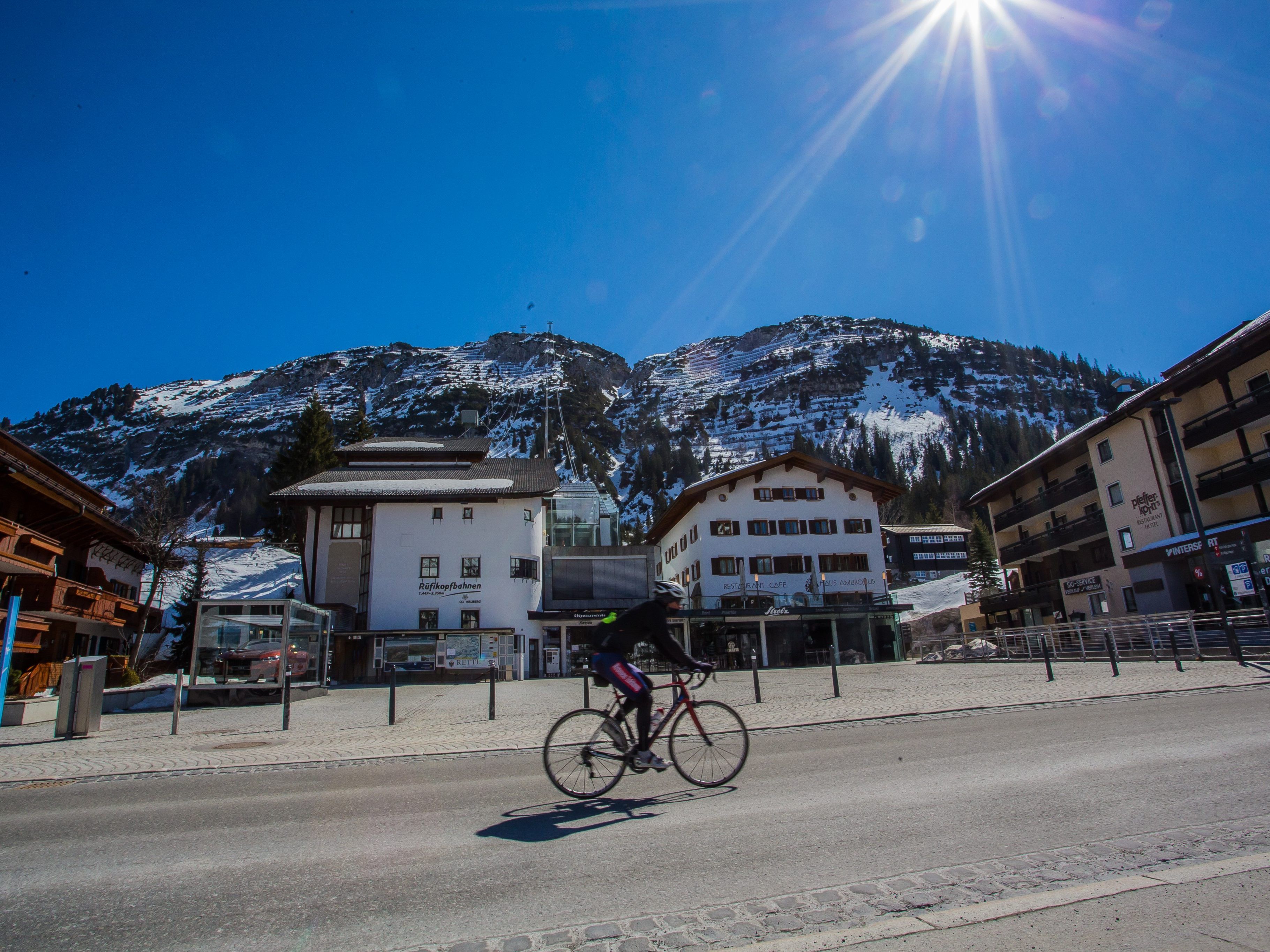 Auch in Lech mussten die Hotels heuer früher schließen.