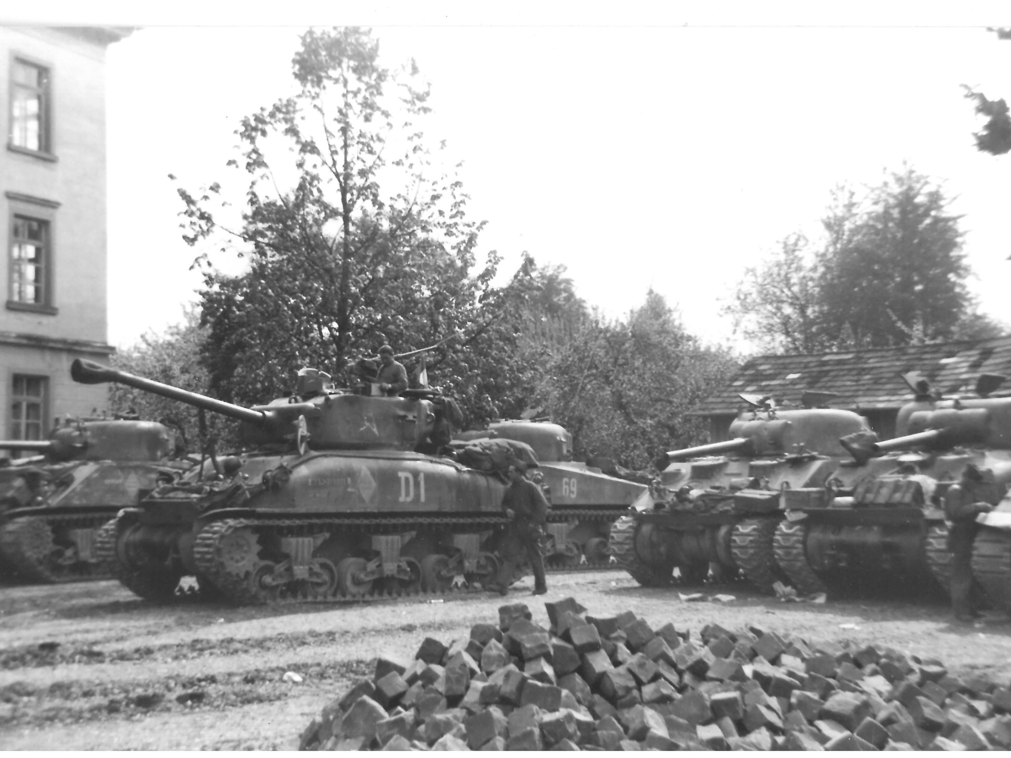 Am 2. Mai 1945 rücken die französischen Truppen in Lustenau ein. Am 2. Mai 1945 rücken die französischen Truppen in Lustenau ein.