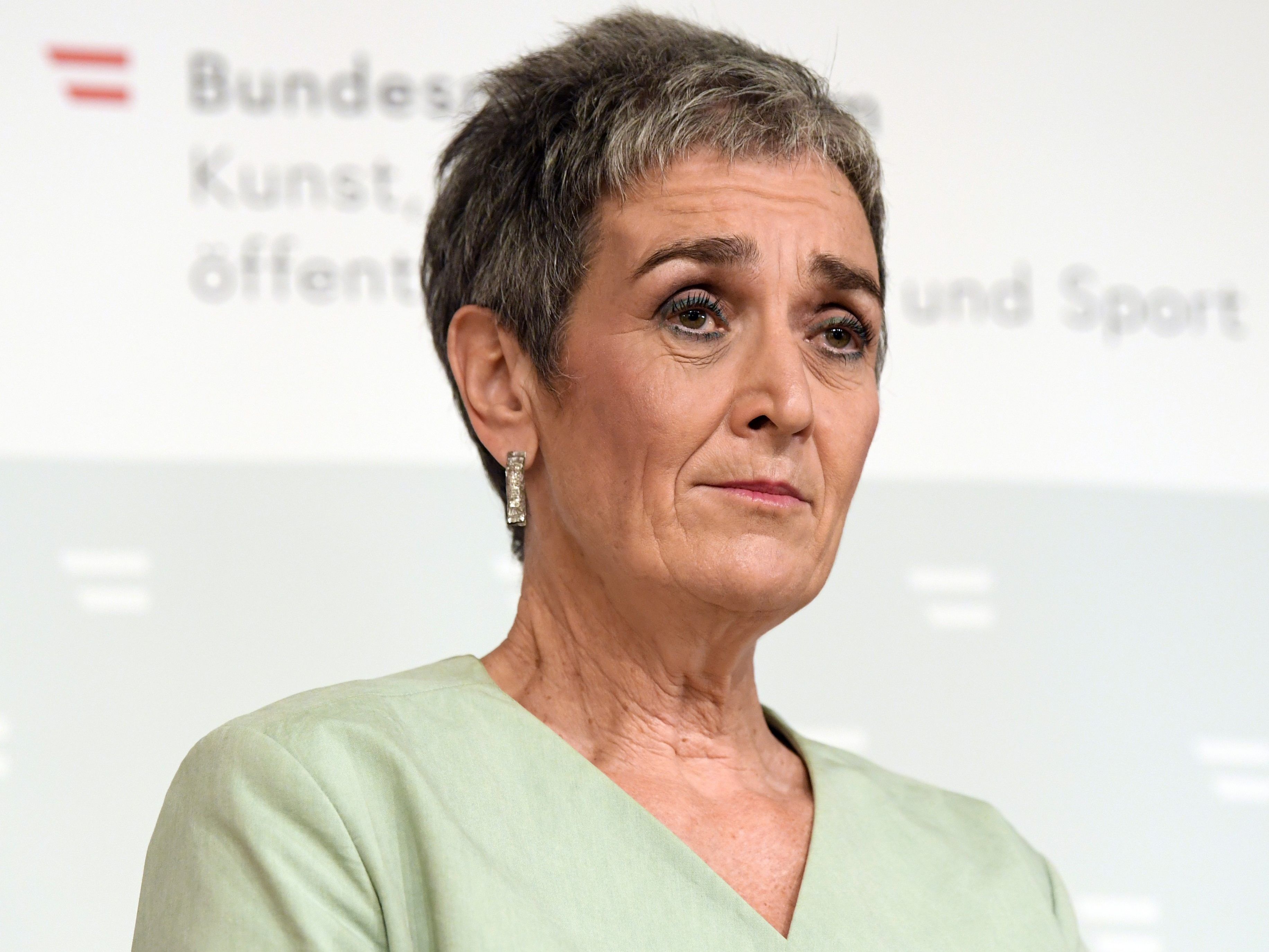 Lunacek verabschiedete sich mit drei Wünschen Lunacek verabschiedete sich mit drei Wünschen
