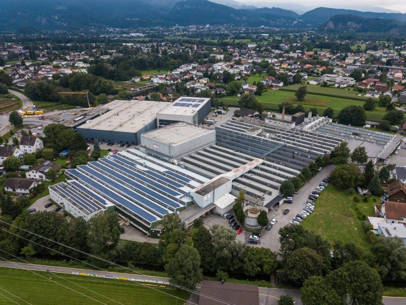 Produktionsgebäude in Mäder