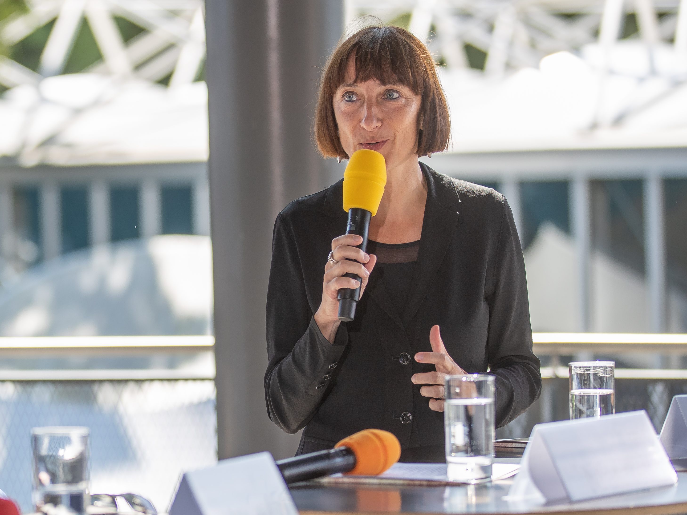 Man wolle sich von einem Virus nicht in die Knie zwingen lassen, erklärte Intendantin Elisabeth Sobotka am Dienstag bei der Programmpräsentation.