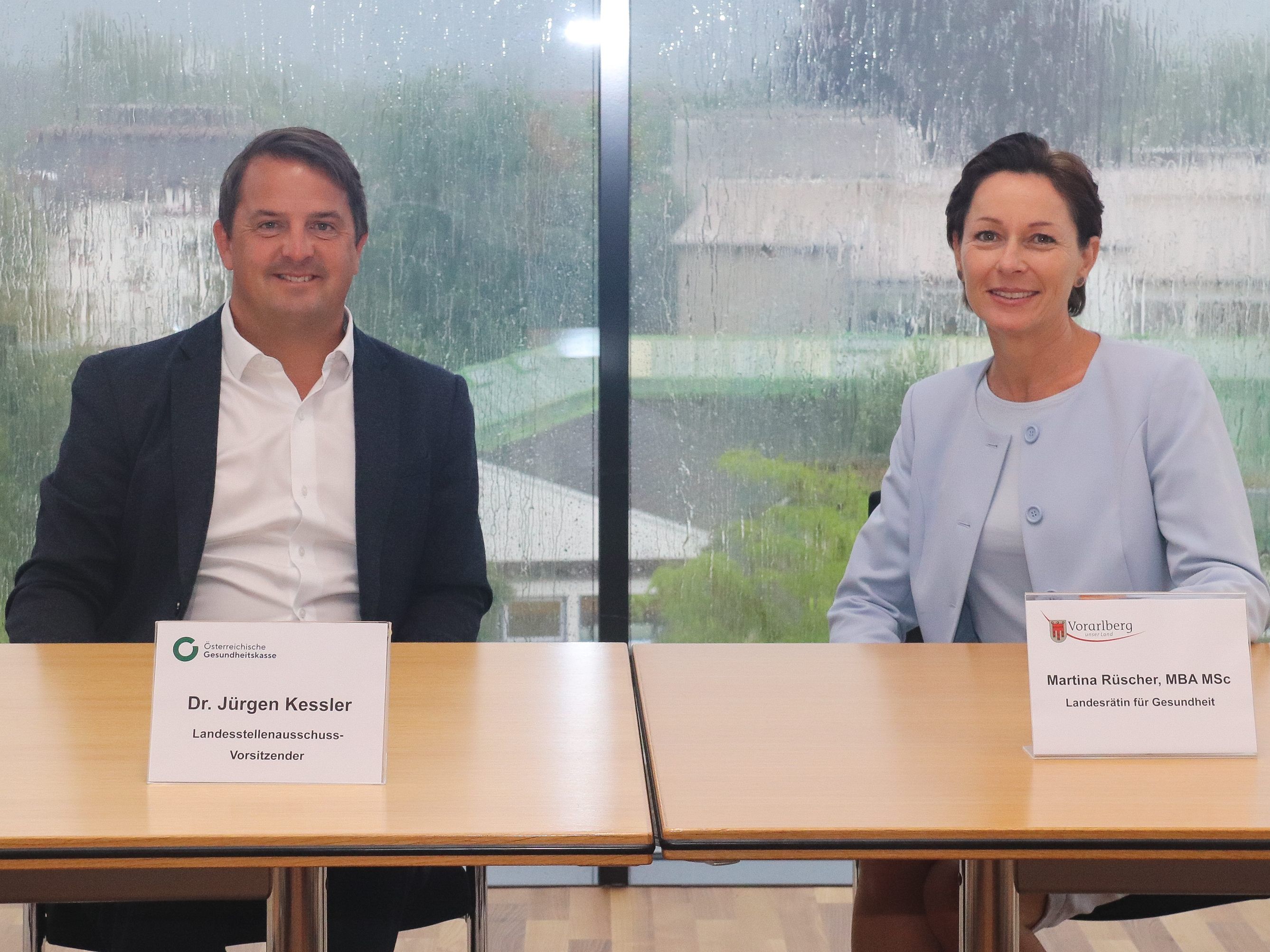 Dr. Jürgen Kessler und LR Martina Rüscher. Dr. Jürgen Kessler und LR Martina Rüscher.