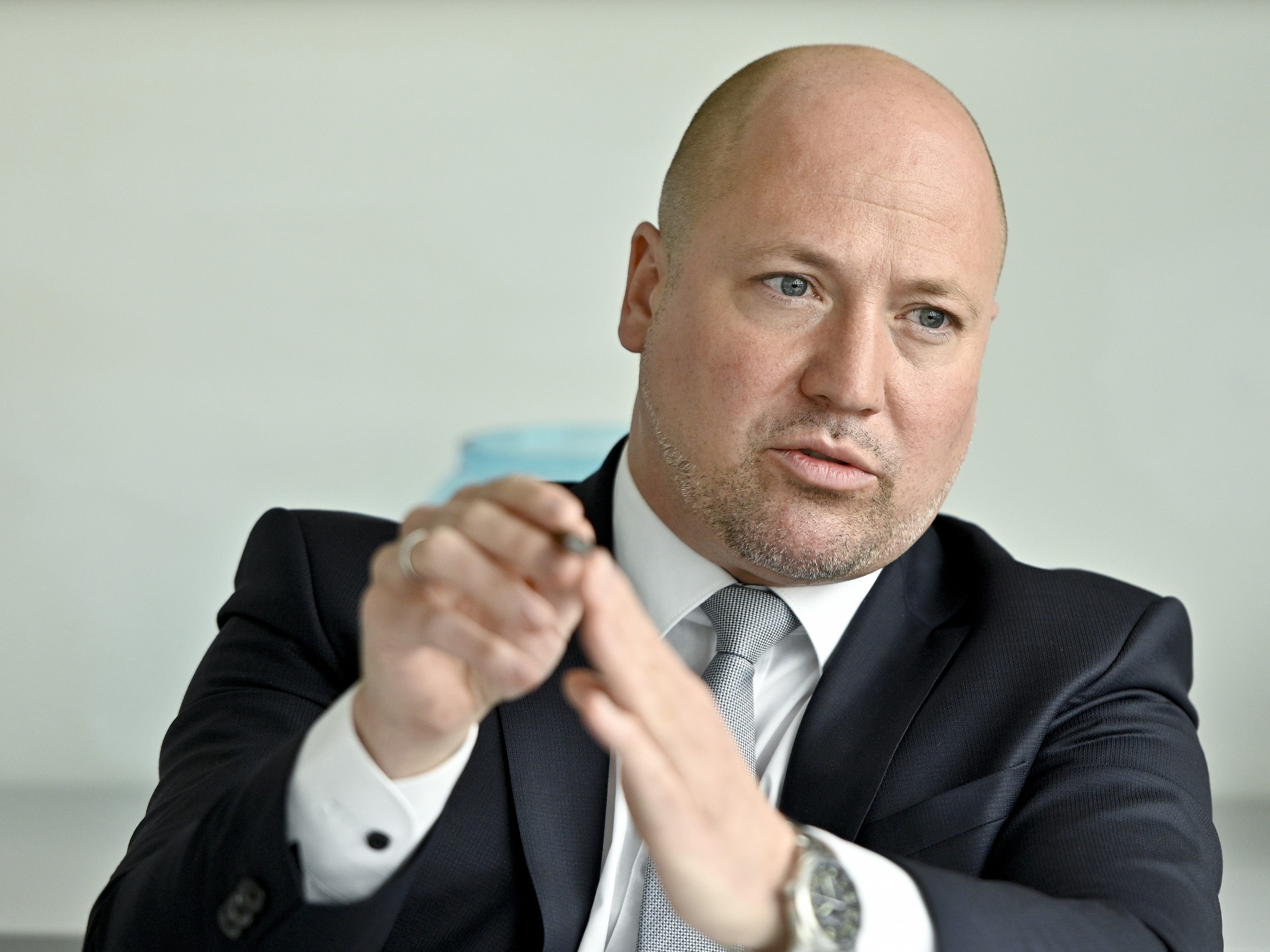 Der neue Statistik Austria-Generaldirektor, Tobias Thomas, beim Interview