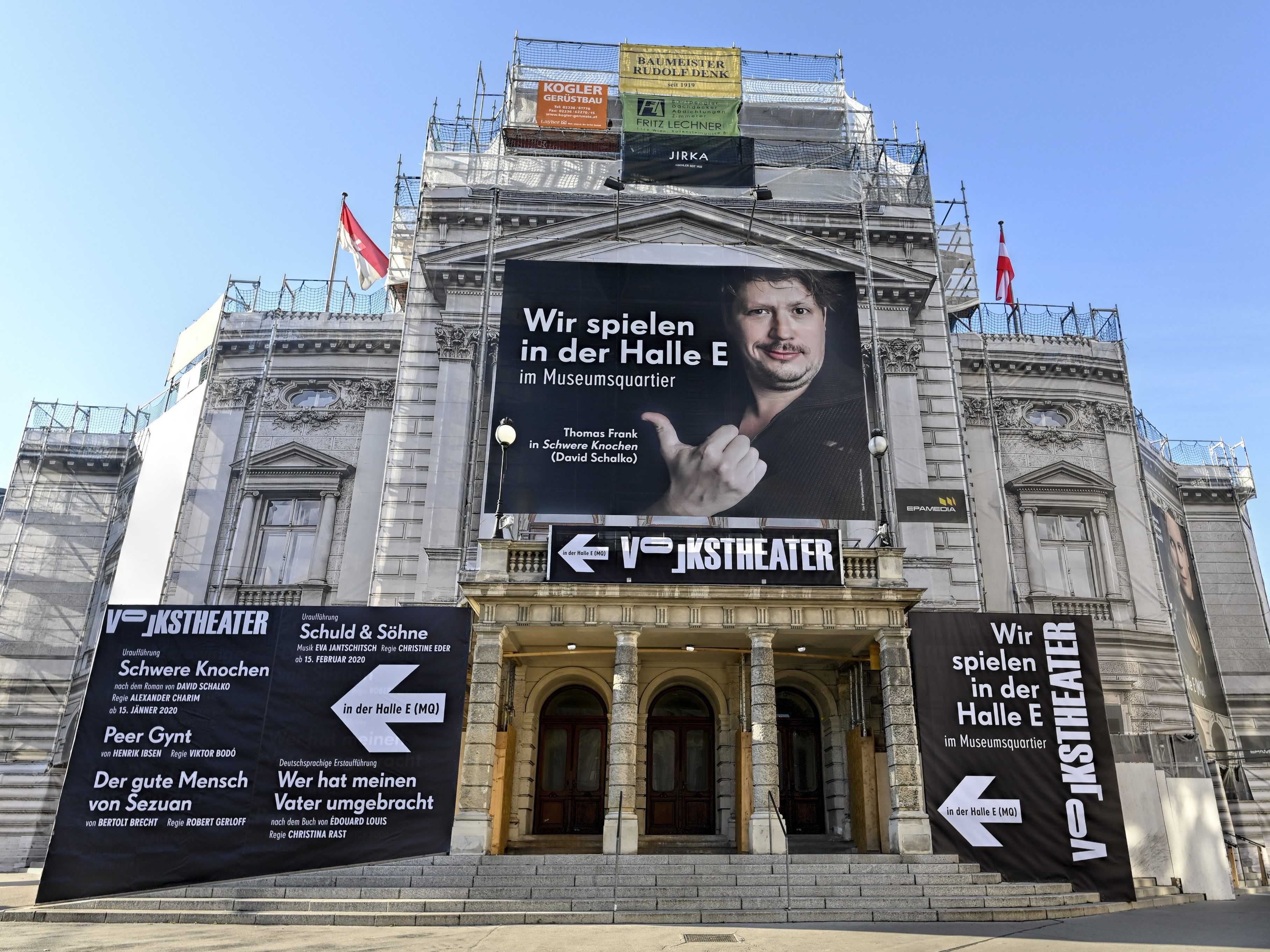 Das Wiener Colkstheater zeigt zwei Filme im Open-Air-Kino im MQ.