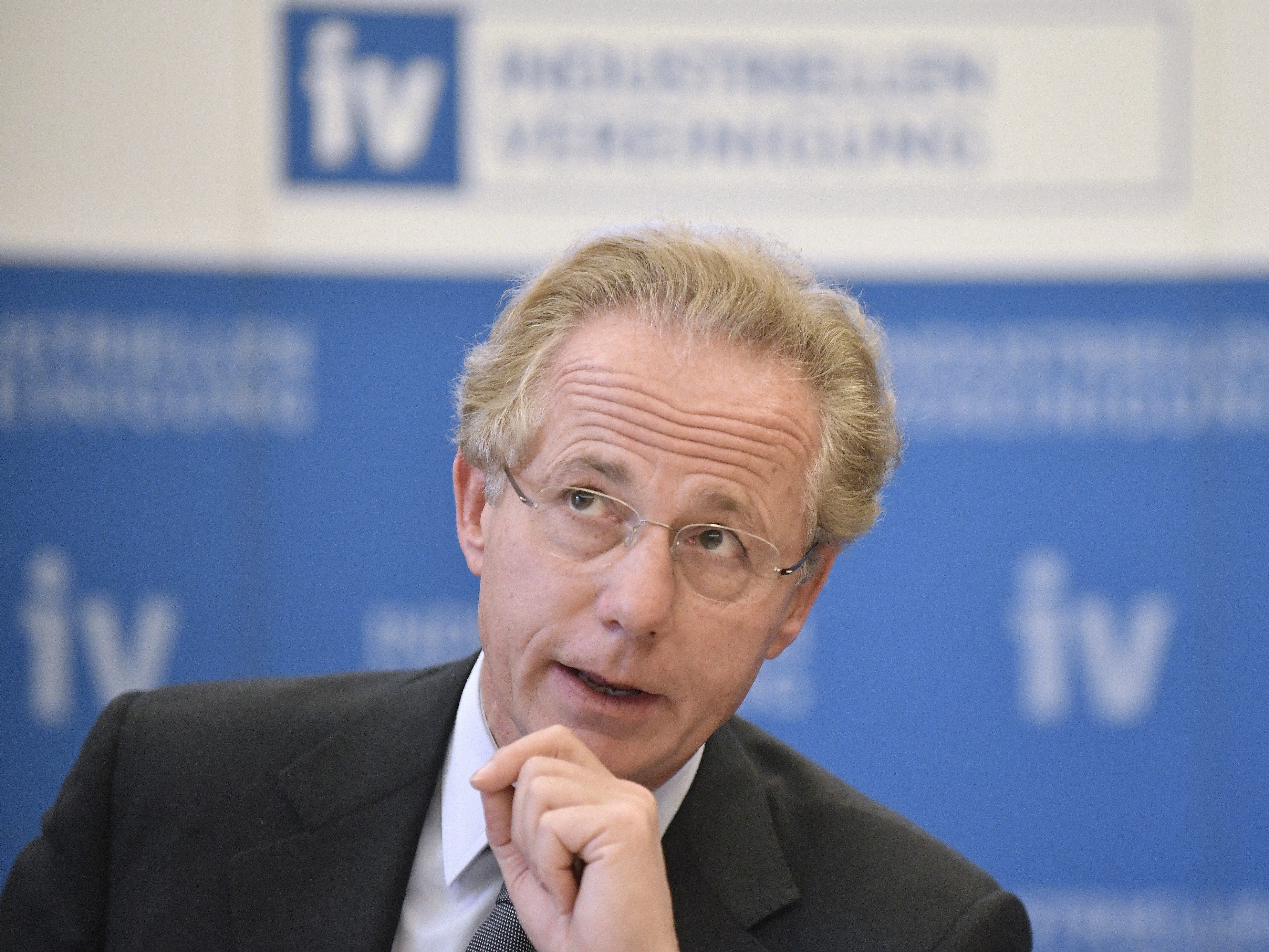 Der IV-Präsident kritisierte die Abwicklung der Corona-Wirtschaftshilfen. Der IV-Präsident kritisierte die Abwicklung der Corona-Wirtschaftshilfen.