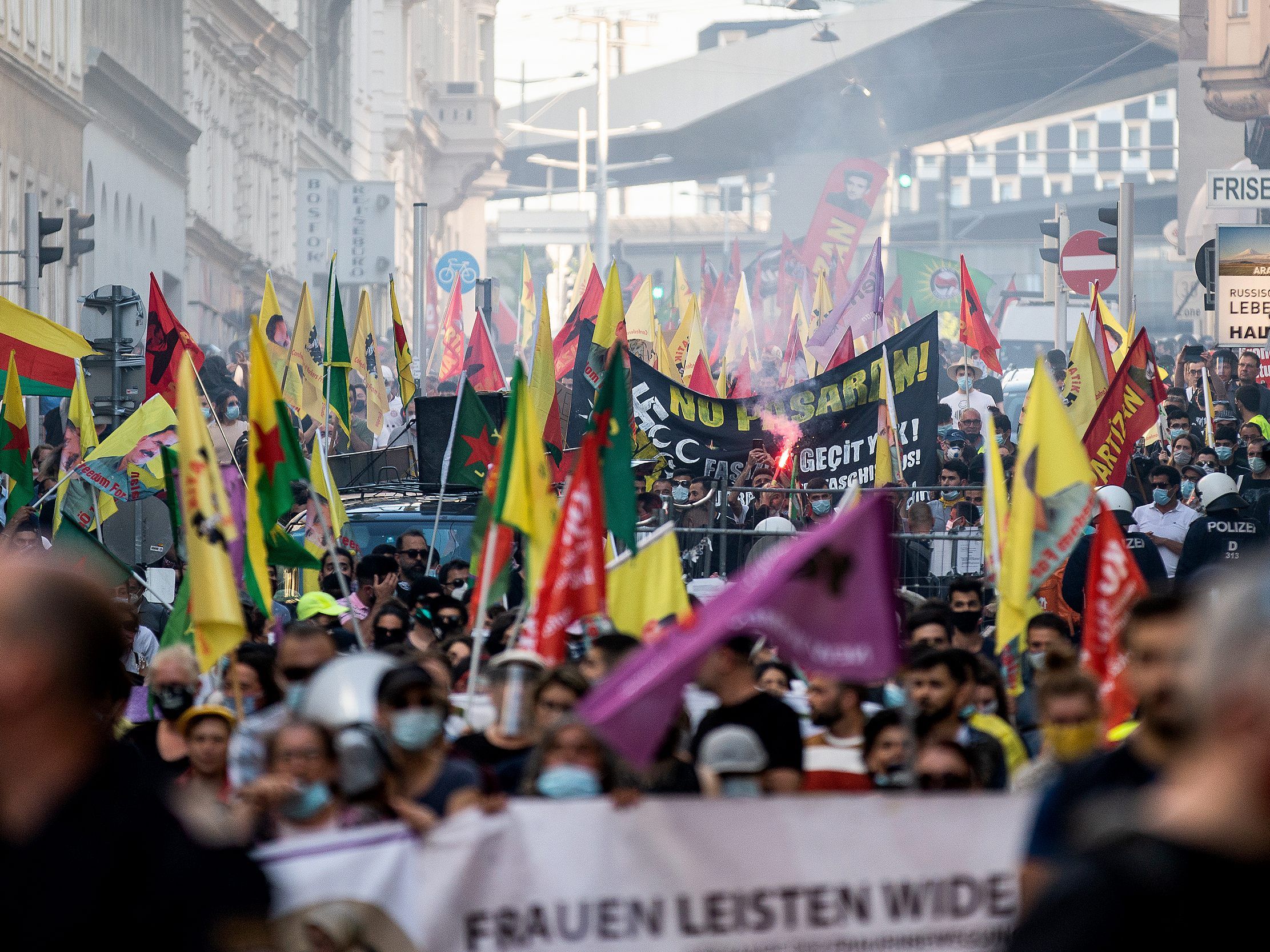 Bei den Kurden-Demos in Wien-Favoriten gab es gewaltsame Ausschreitungen - die nun Folgen haben