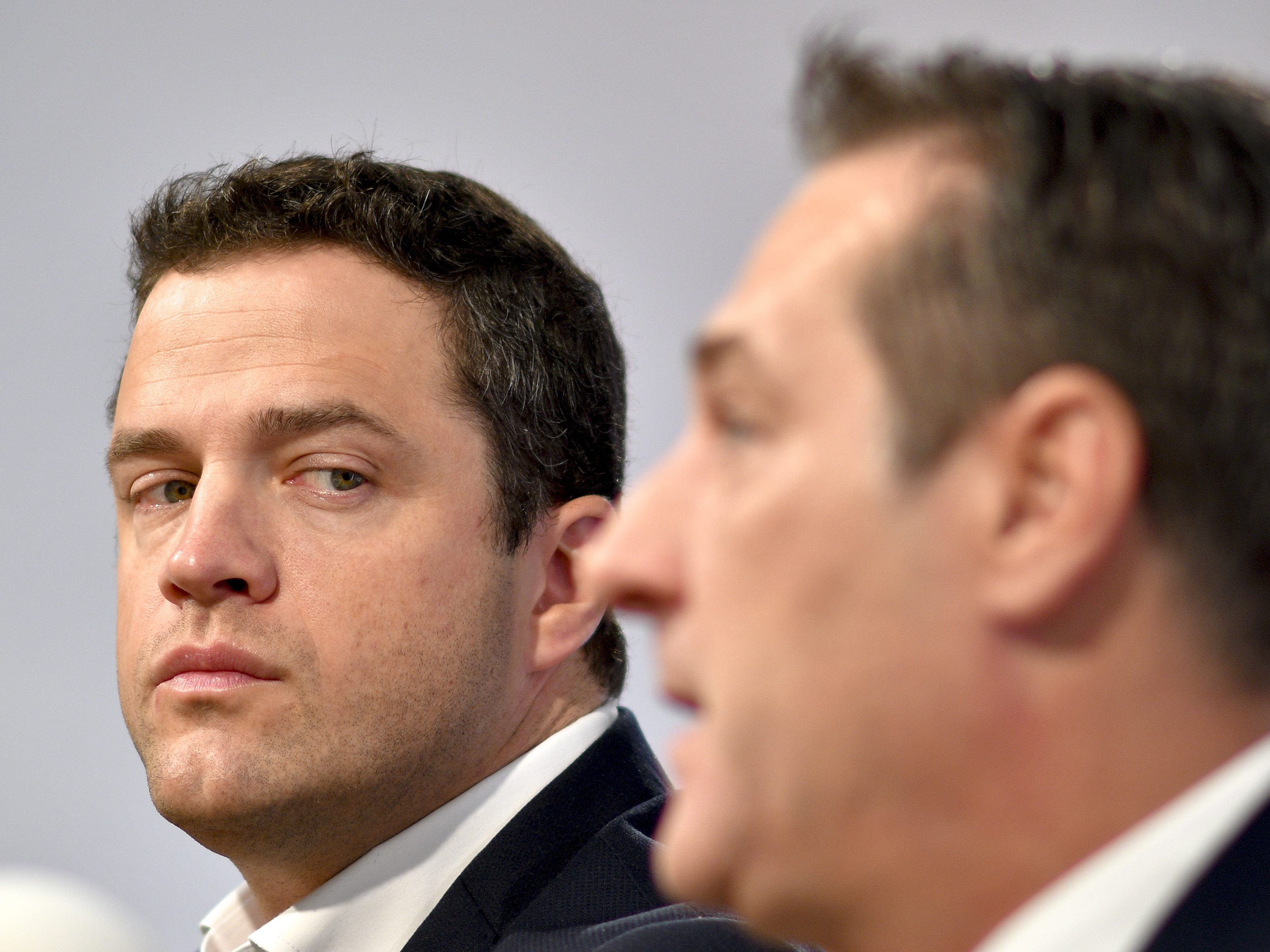 Gudenus geht auf Konfrontationskurs mit HC Strache. Gudenus geht auf Konfrontationskurs mit HC Strache.