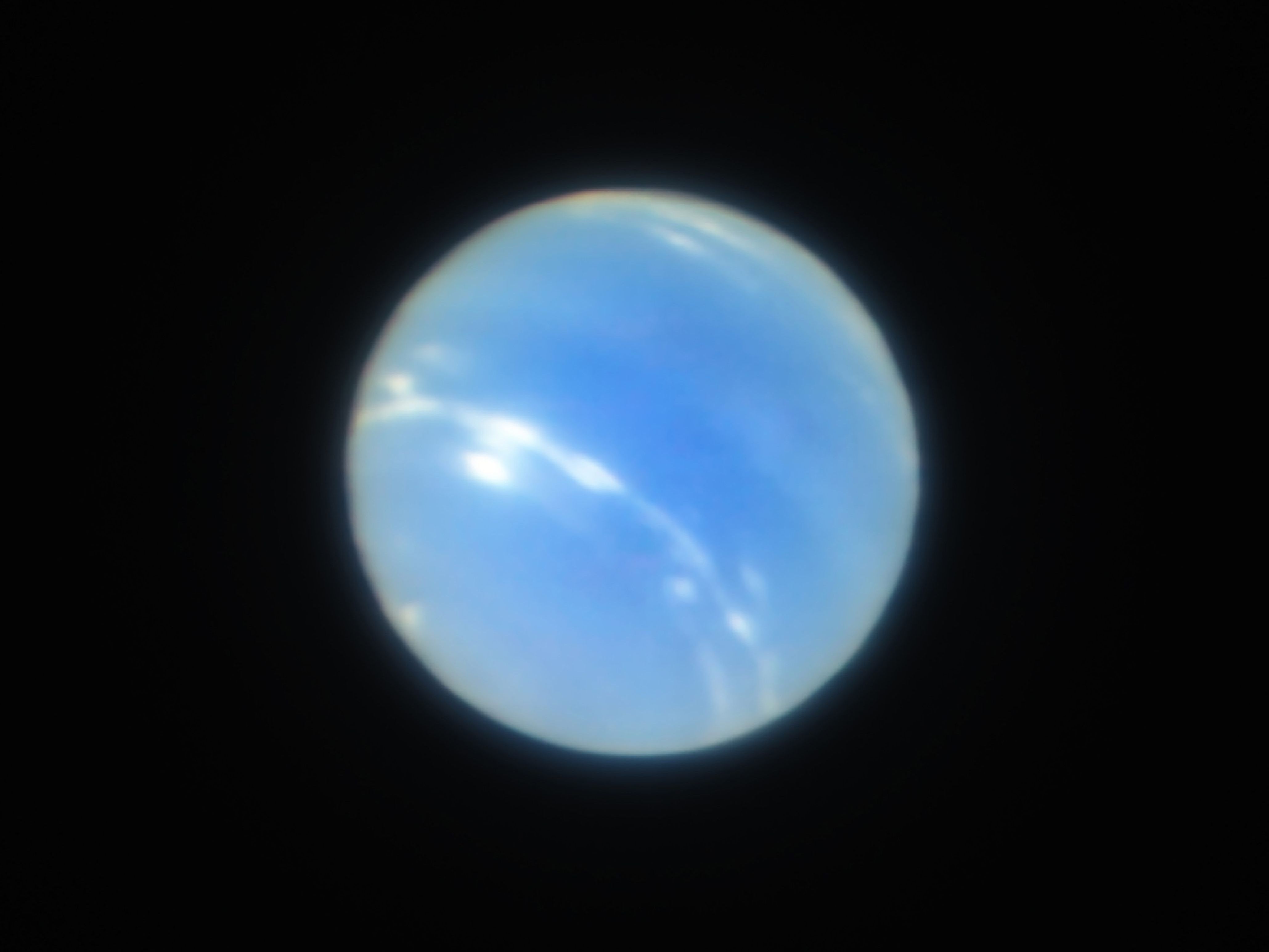 Regnet es Diamanten auf dem Neptun?