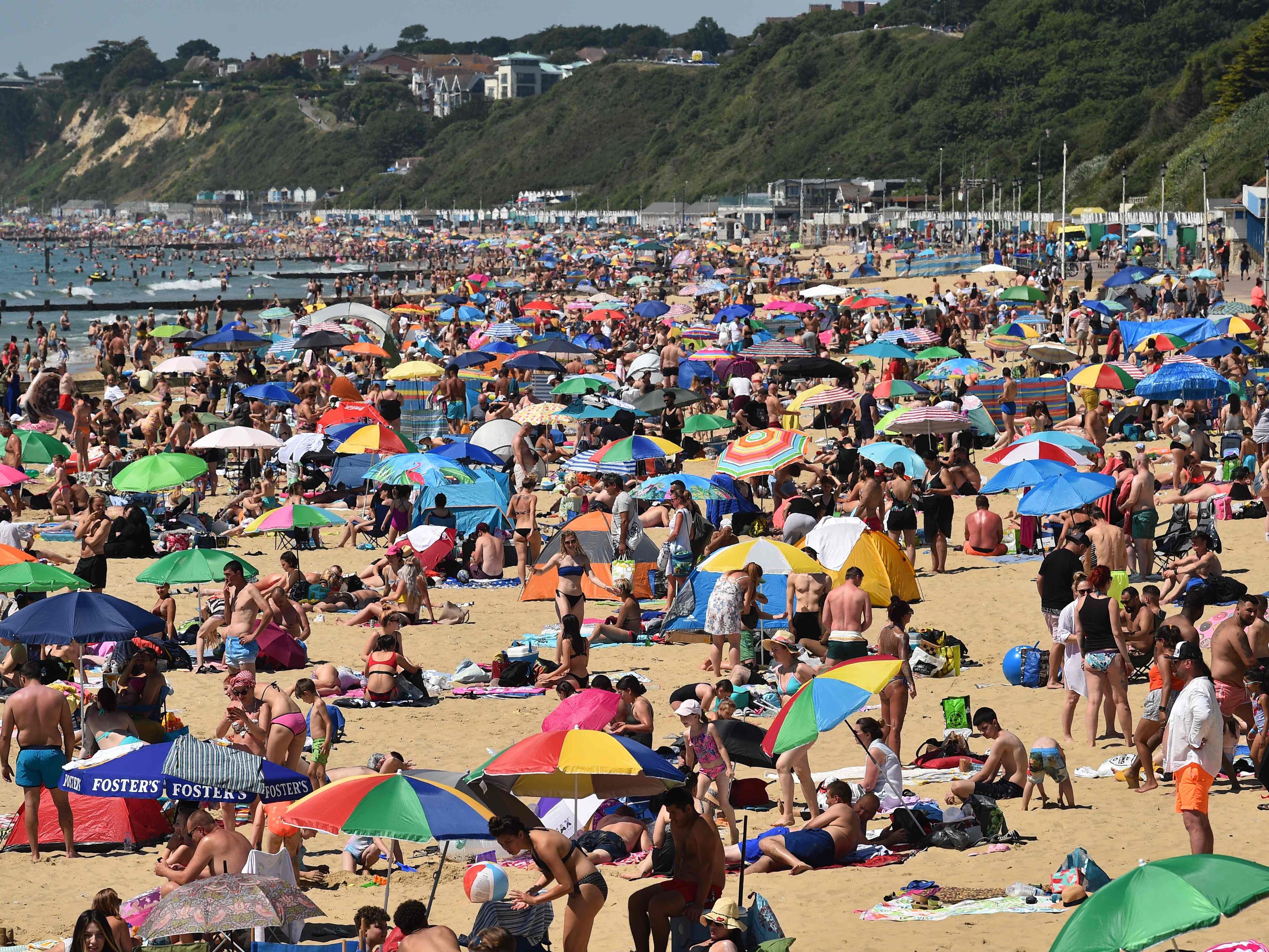 Strände in Bournemouth zum Bersten voll Strände in Bournemouth zum Bersten voll
