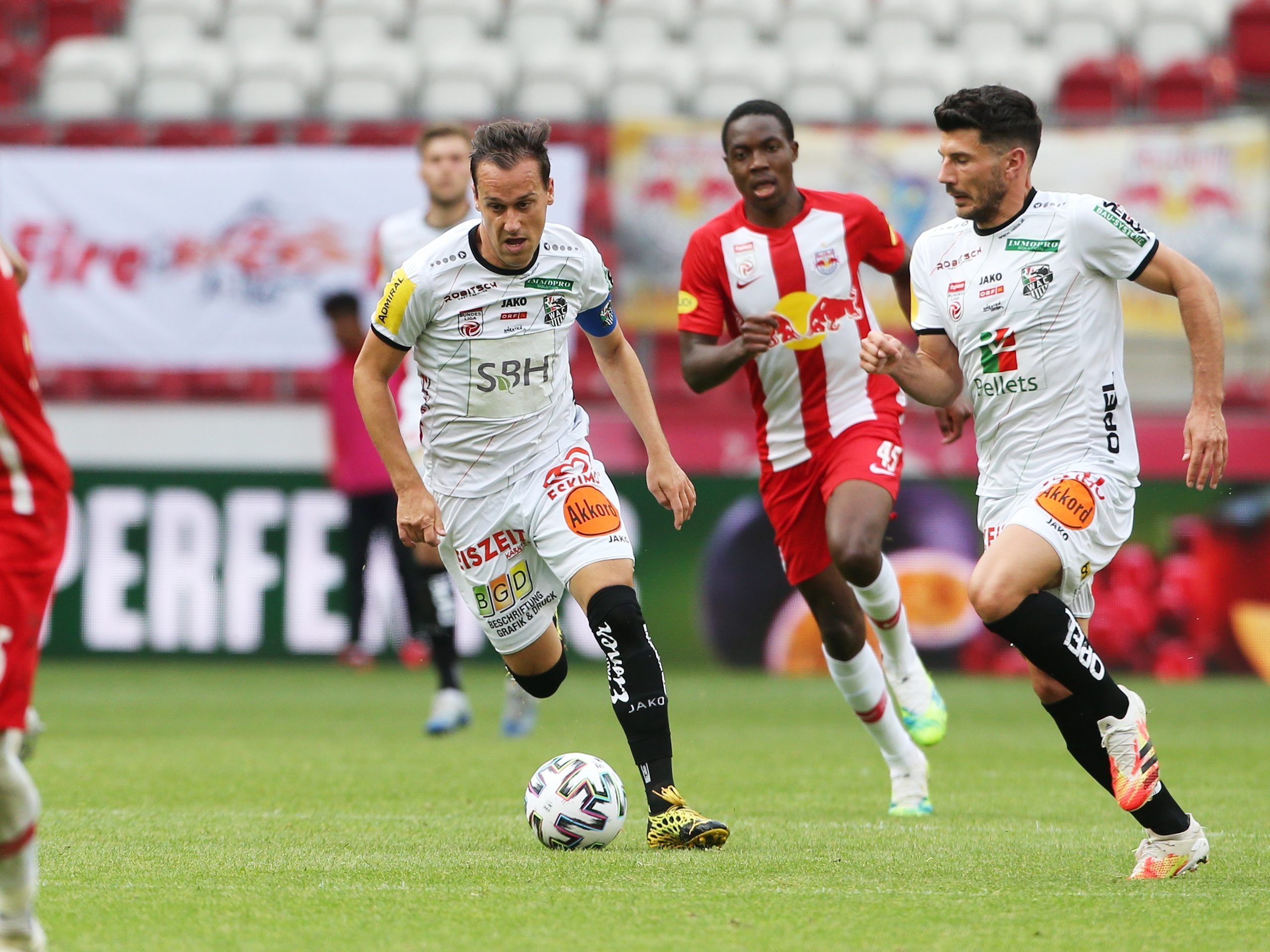 Michael Liendl (WAC) sorgte mit seine 2:2 für den späten Ausgleich. Michael Liendl (WAC) sorgte mit seine 2:2 für den späten Ausgleich.