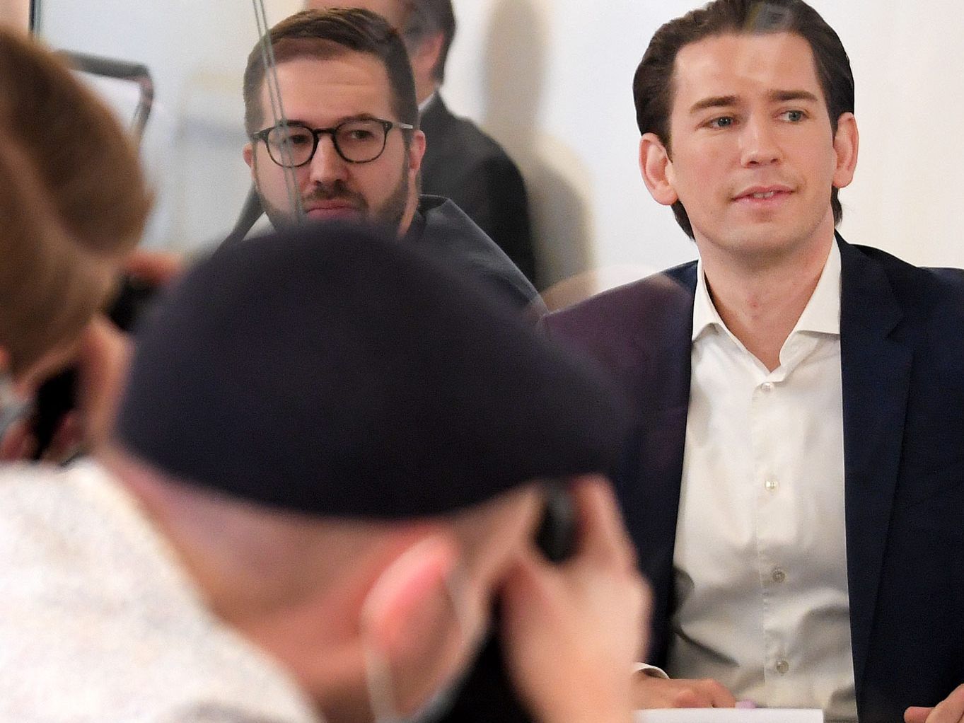 Der als Auskunftsperson geladene Bundeskanzler Sebastian Kurz (ÖVP) im Rahmen einer Sitzung des Ibiza-U-Ausschuss. Der als Auskunftsperson geladene Bundeskanzler Sebastian Kurz (ÖVP) im Rahmen einer Sitzung des Ibiza-U-Ausschuss.