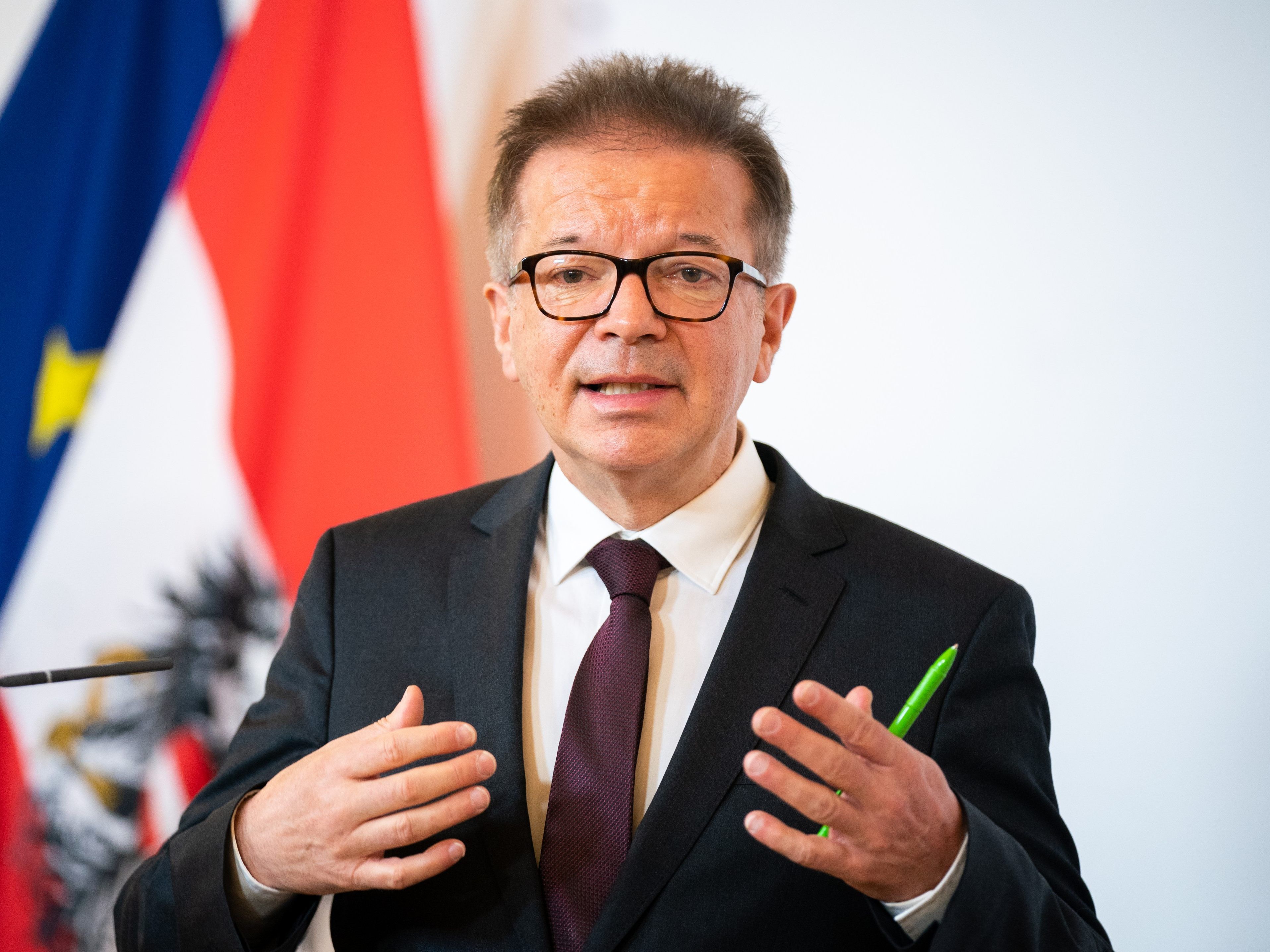 "Bei Schutzausrüstung nicht gut gelaufen" "Bei Schutzausrüstung nicht gut gelaufen"