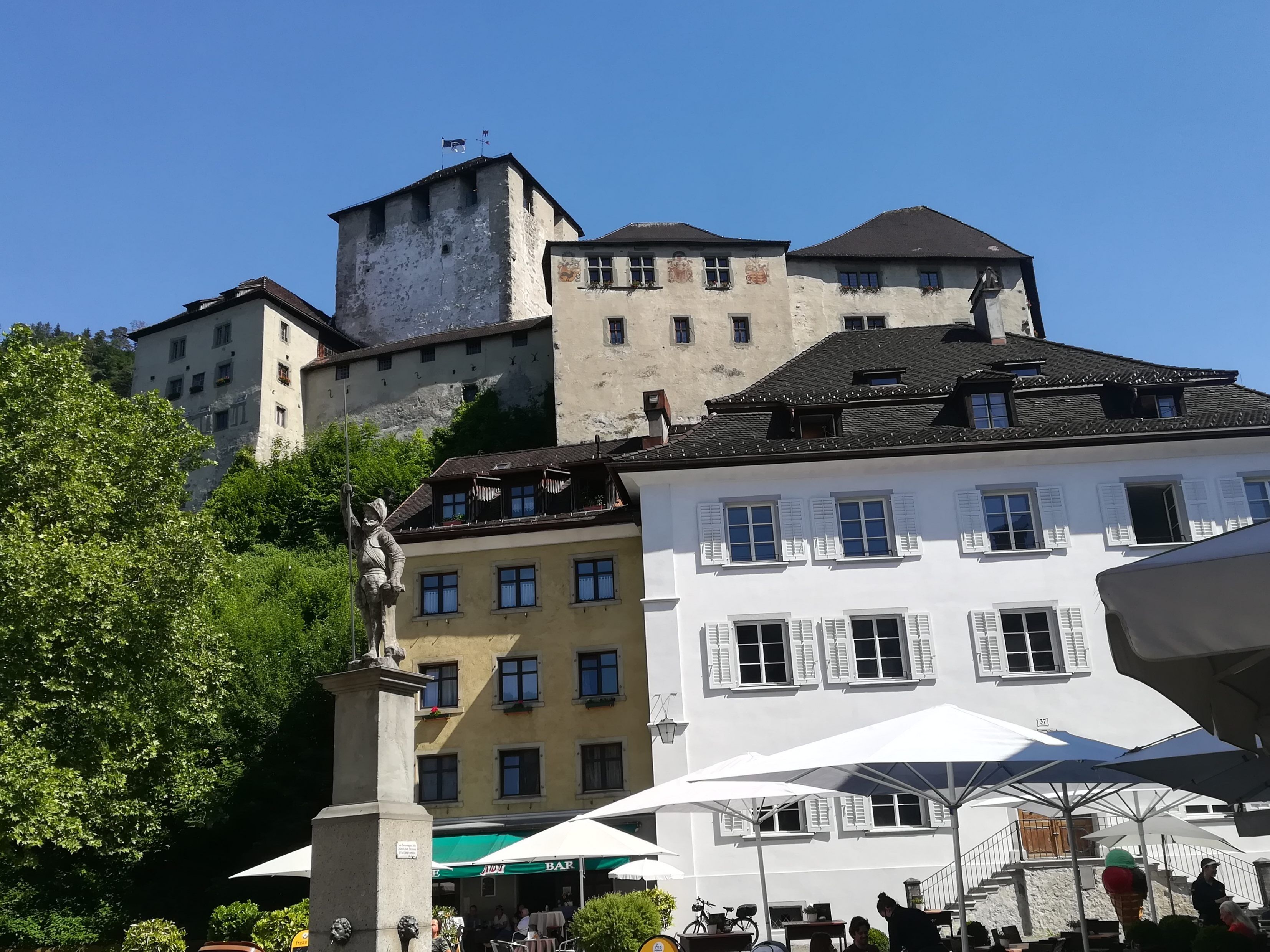 Blick von der Feldkircher Neustadt zur Schattenburg. Blick von der Feldkircher Neustadt zur Schattenburg.