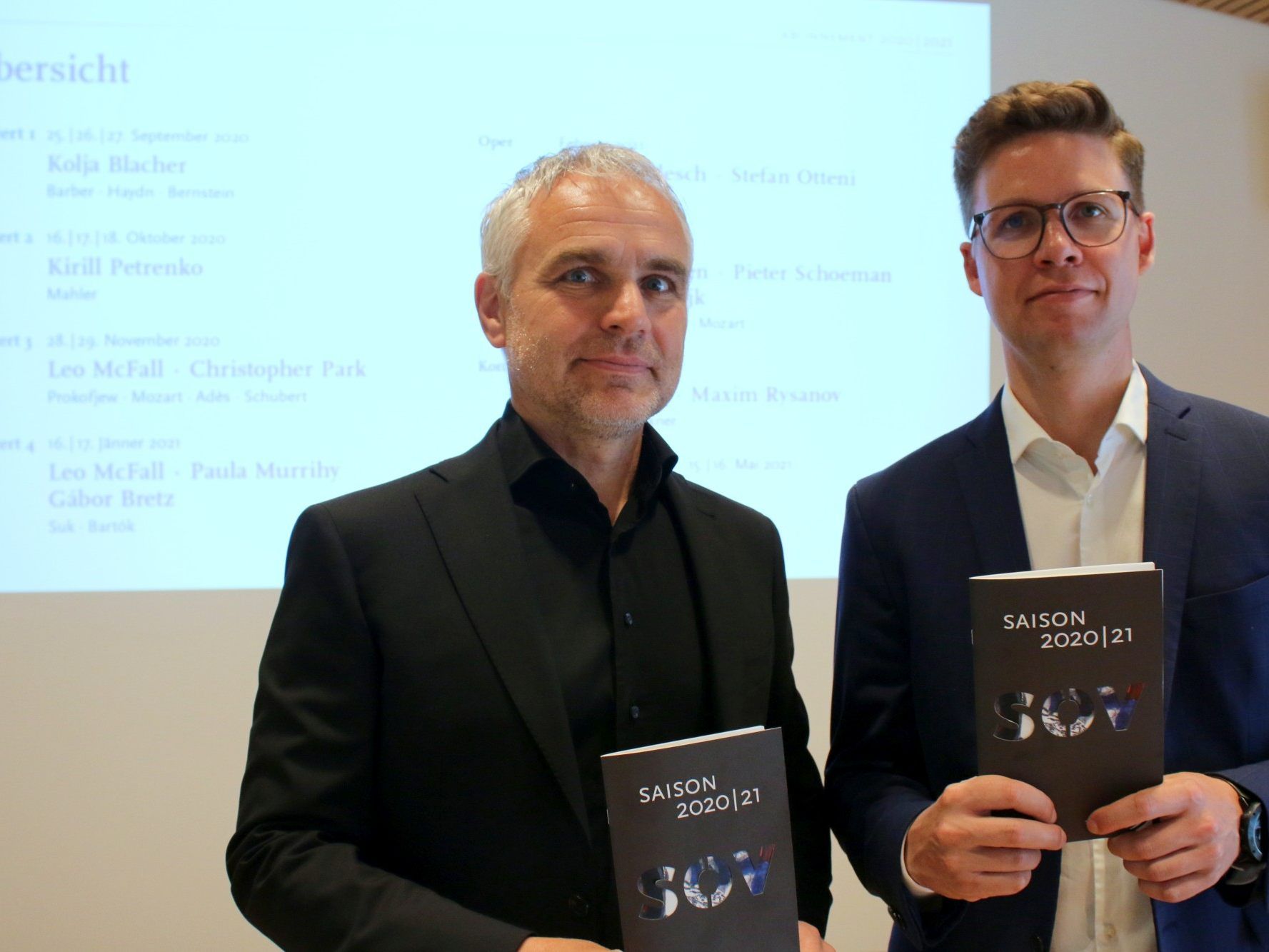 Furioso nach der Corona-Stille: Präsident Manfred Schnetzer (links) und Geschäftsführer Sebastian Hazod präsentierten für die Saison 2020/21 des Symphonieorchester Vorarlberg ein Aboprogramm voller Höhepunkte. Furioso nach der Corona-Stille: Präsident Manfred Schnetzer (links) und Geschäftsführer Sebastian Hazod präsentierten für die Saison 2020/21 des Symphonieorchester Vorarlberg ein Aboprogramm voller Höhepunkte.